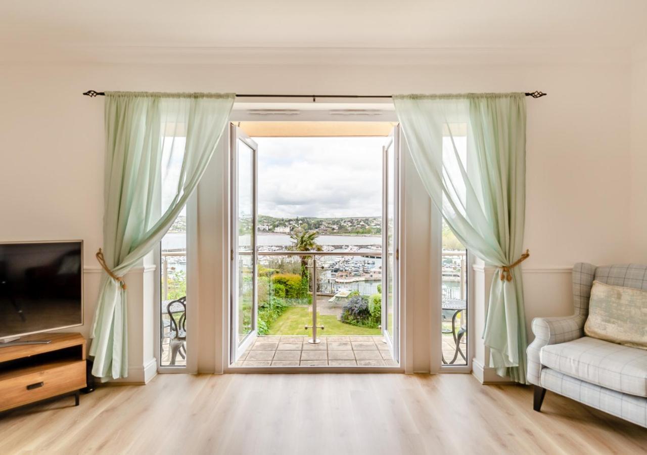 10 Riviera * Torquay