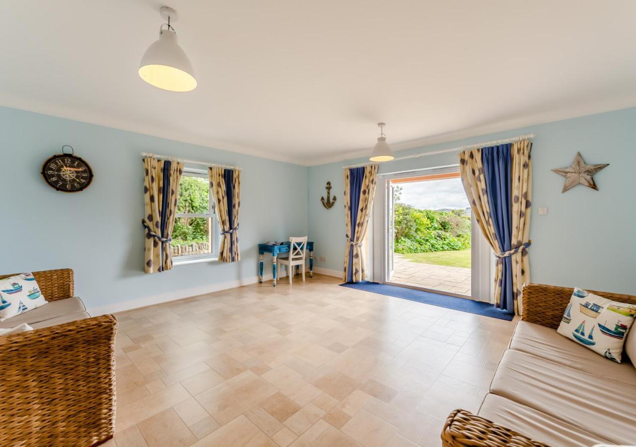10 Riviera Holiday home