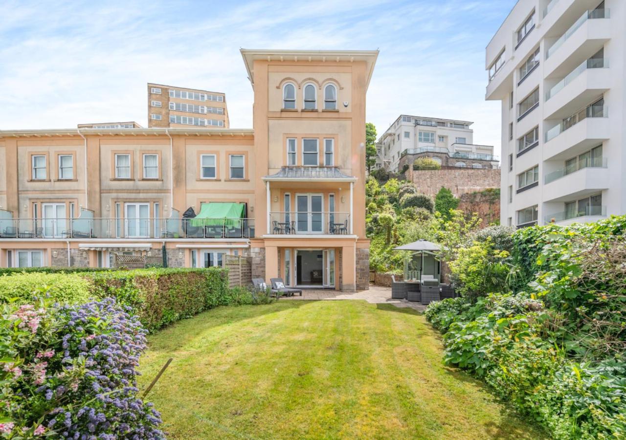 10 Riviera *