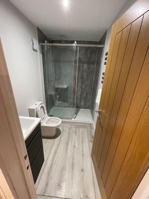 Dog Friendly, Roof Hot Tub, Panoramic Views. Holiday home *