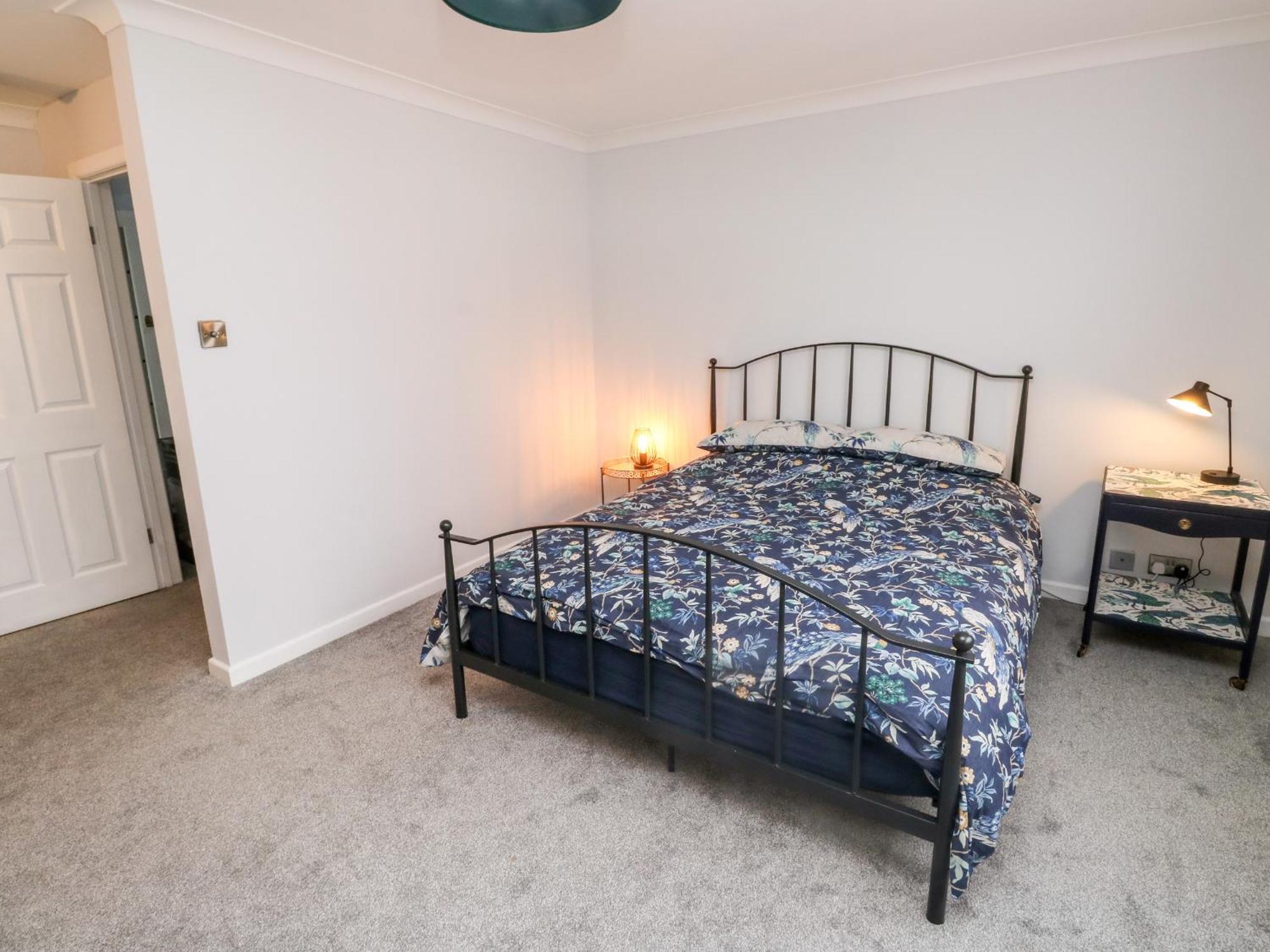 1 Ilsham
