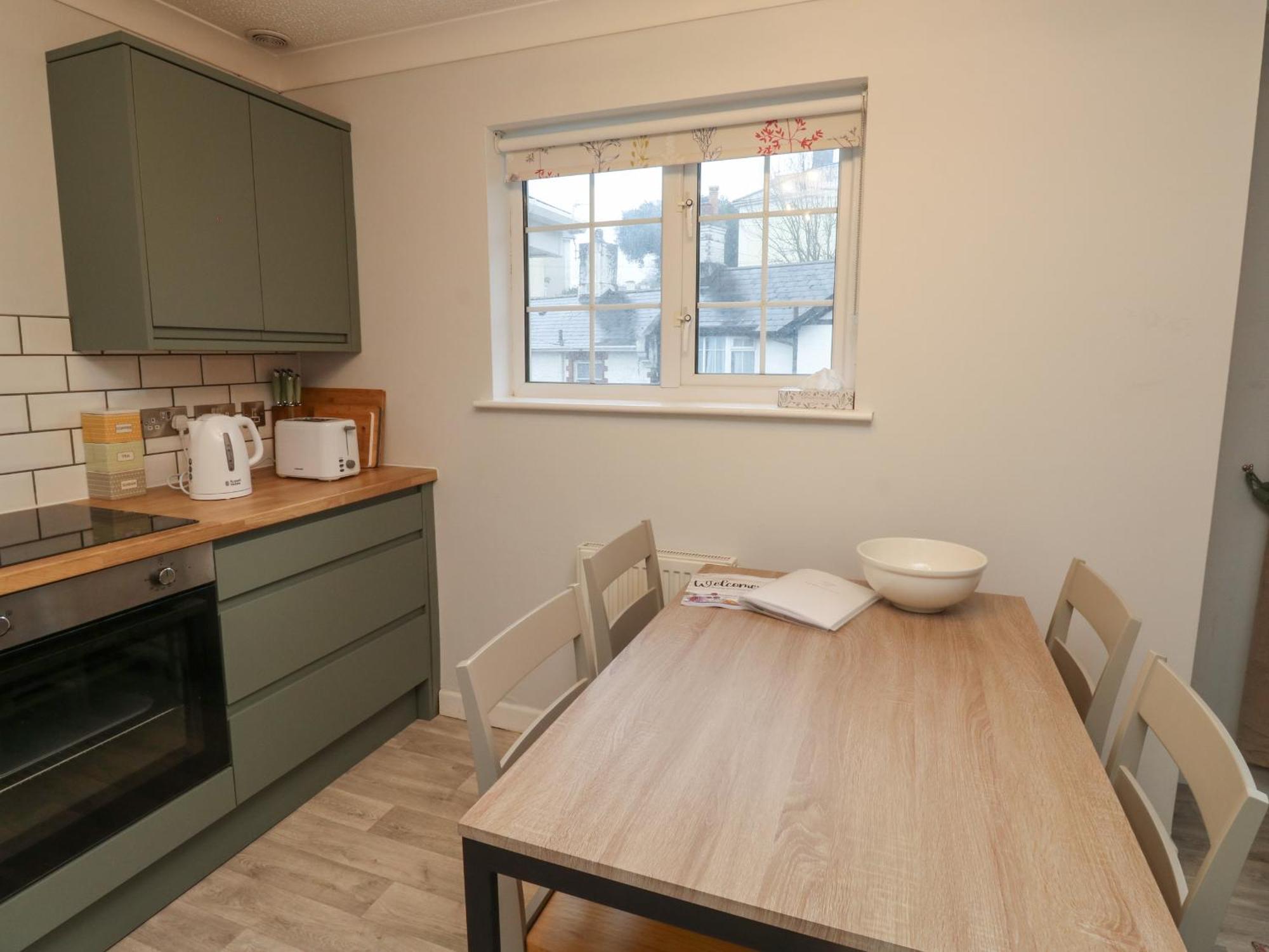 1 Ilsham * Torquay