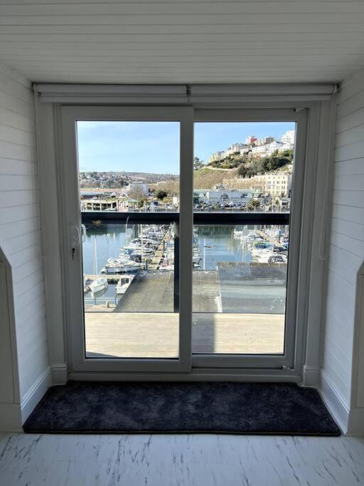 Luxury Detached House In Marina Holiday home