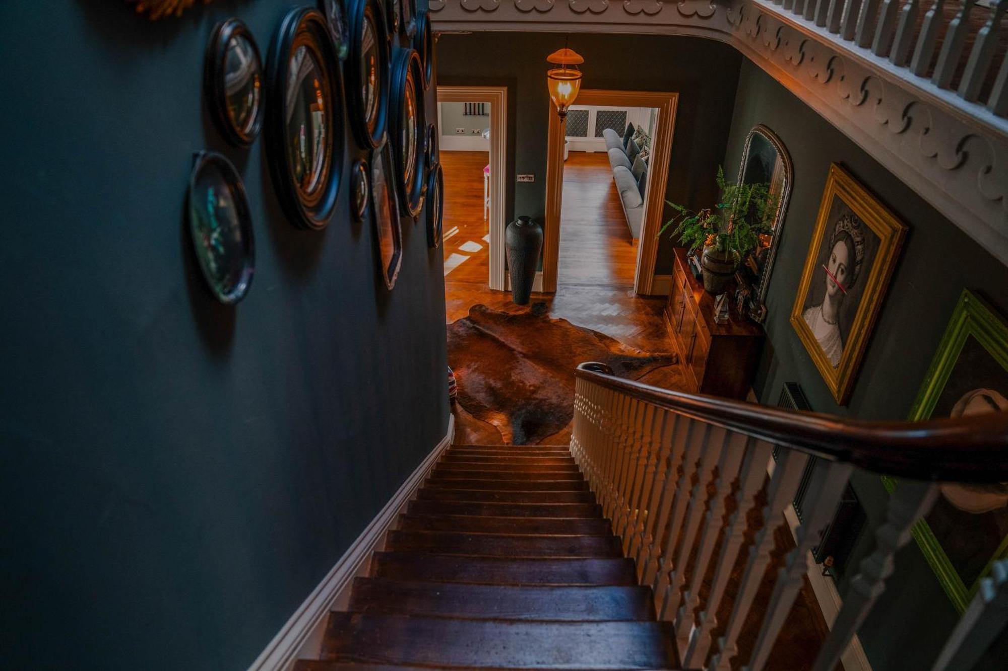 Villa St Anne's Manor - Luxury With Hot Tub