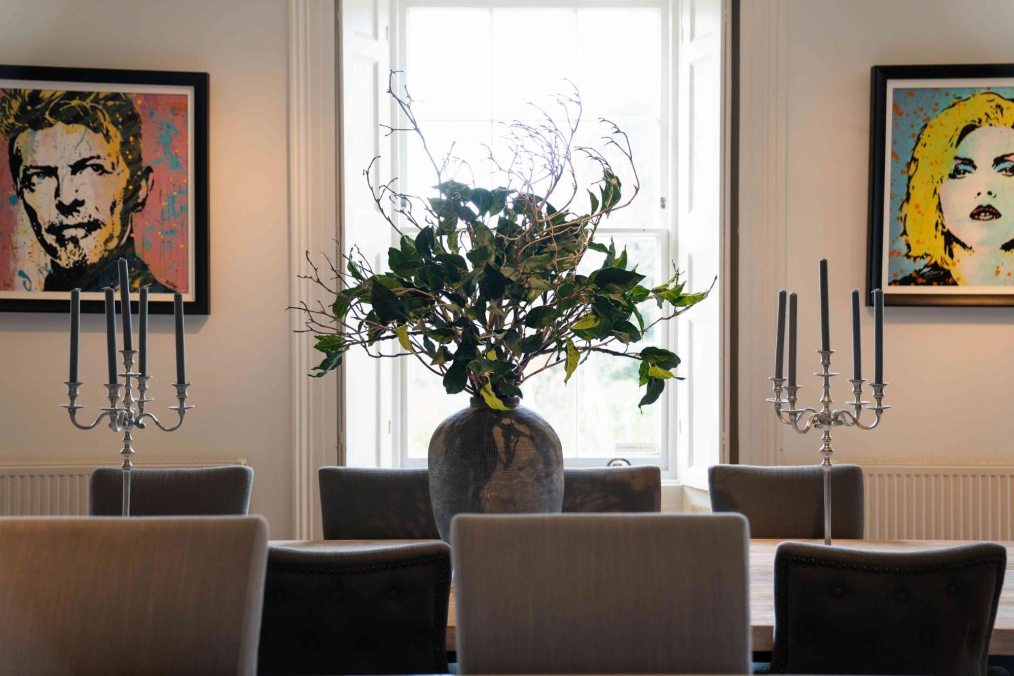Villa St Anne's Manor - Luxury With Hot Tub