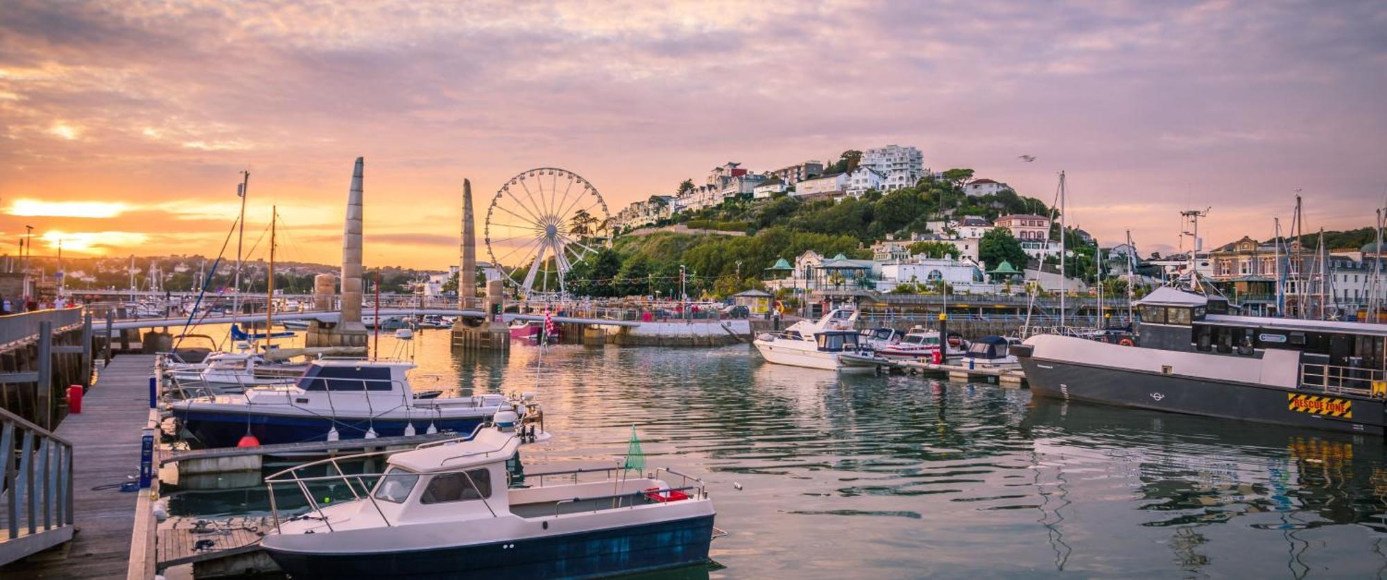 Casa de férias Sandown - 2 Minutes Walk To The Downs, Restaurants Bars & Beaches *