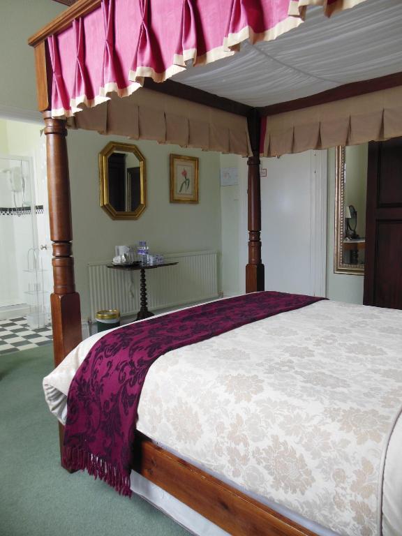 Cary Court - Torquay