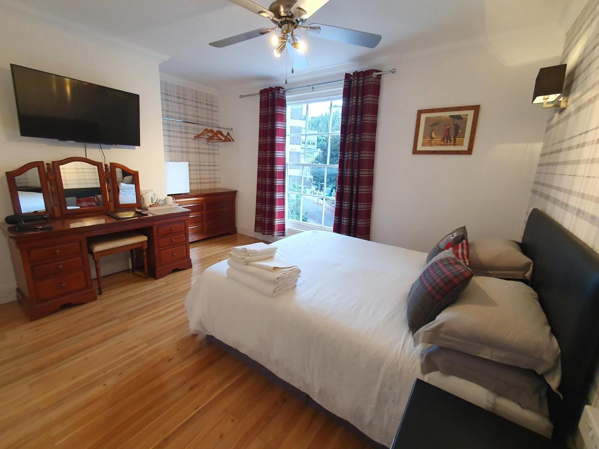 Guest house Midway
