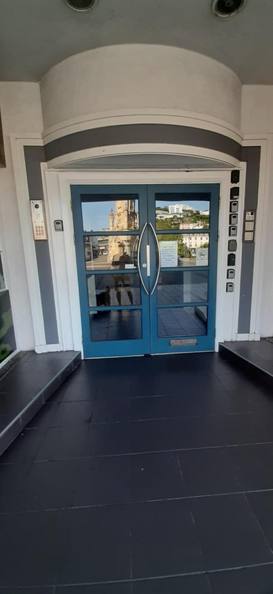 Rare Luxury Harbourview Sleeps 6 Apartment