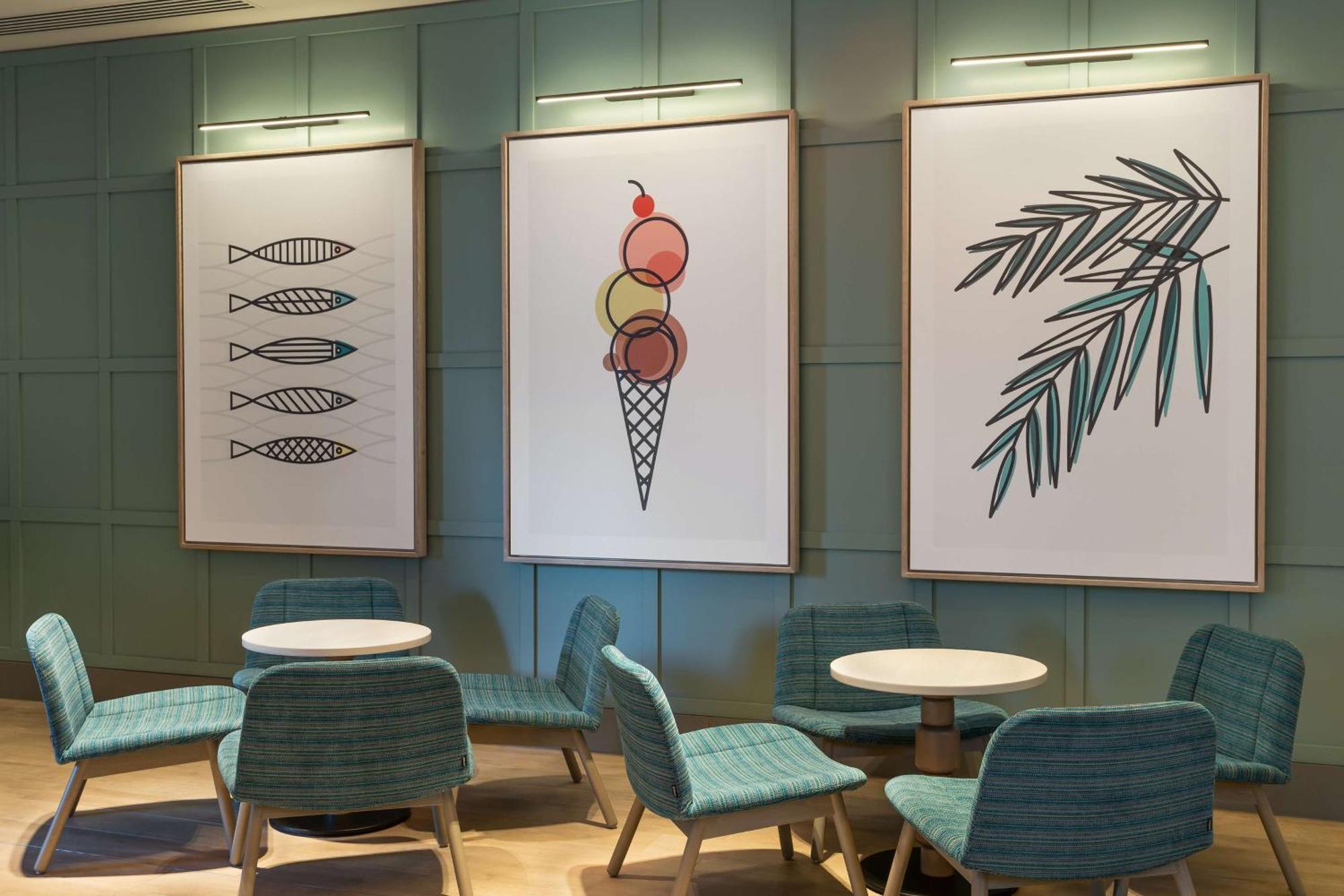 Hotel Hampton By Hilton 3*