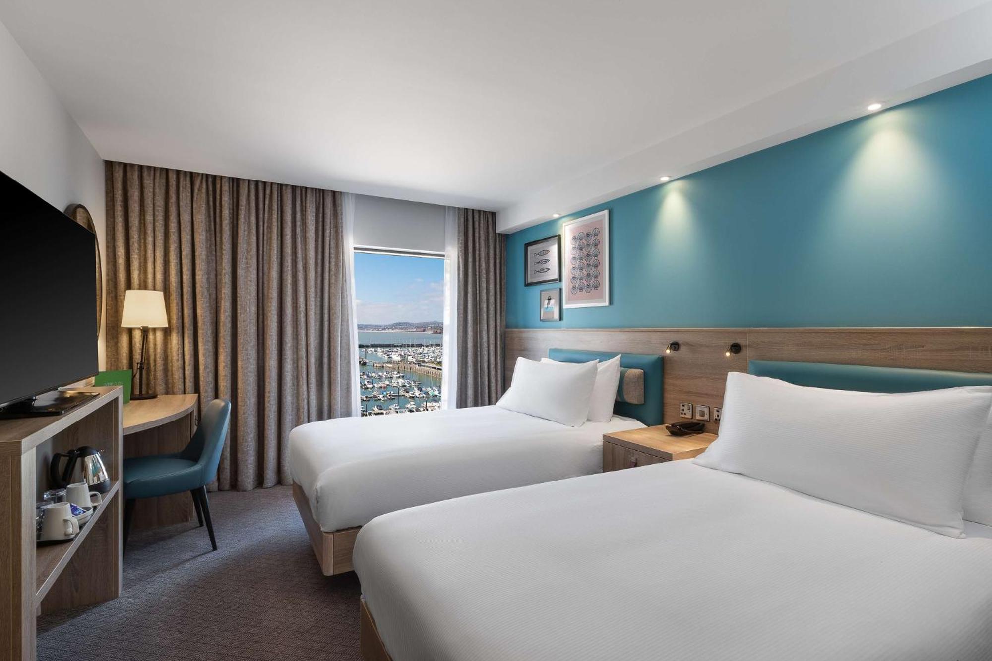Hampton By Hilton 3*
