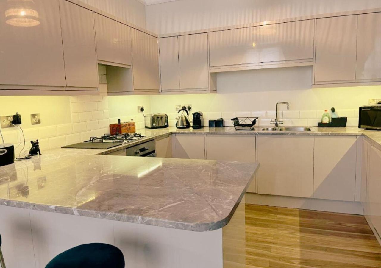 3 Sheets To The Wind, Boutique Holiday In * Torquay