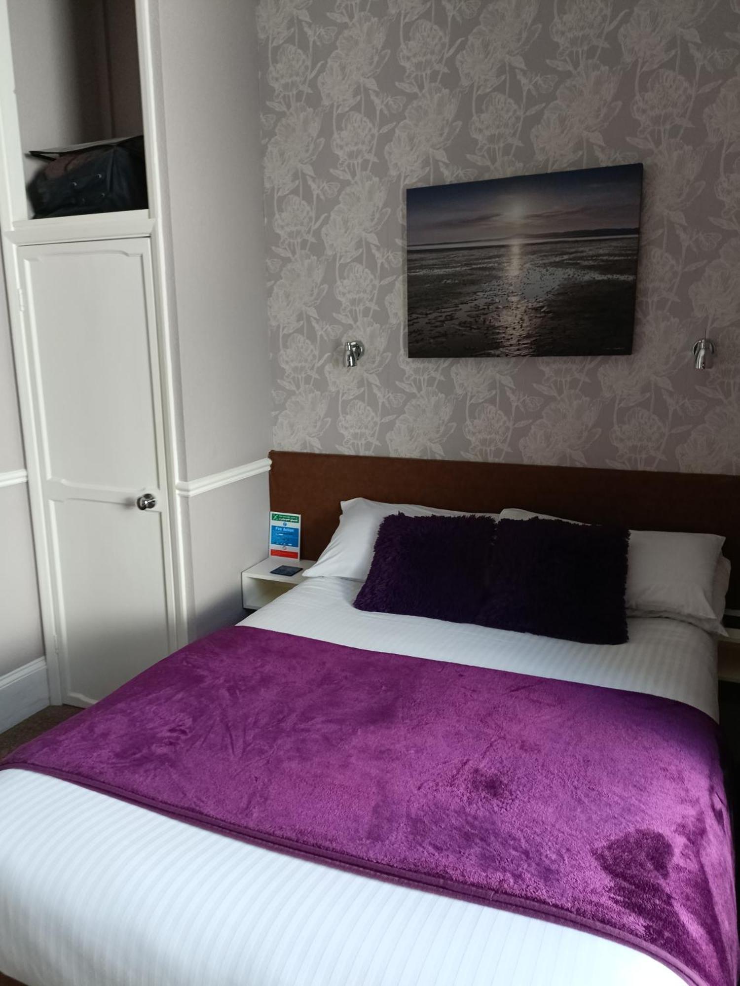 Lawnswood Guest house Torquay