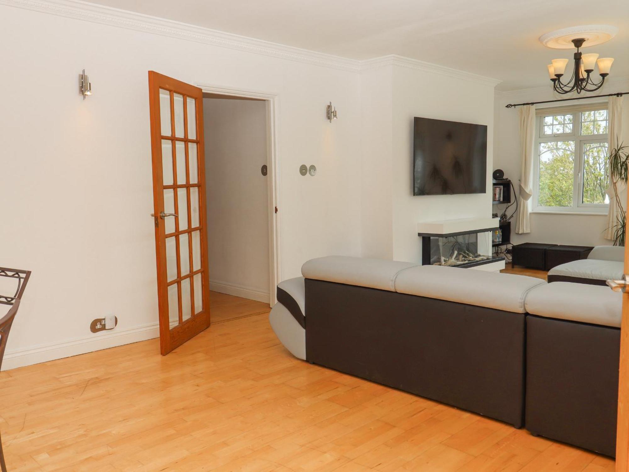 Flat 2 Channel View *