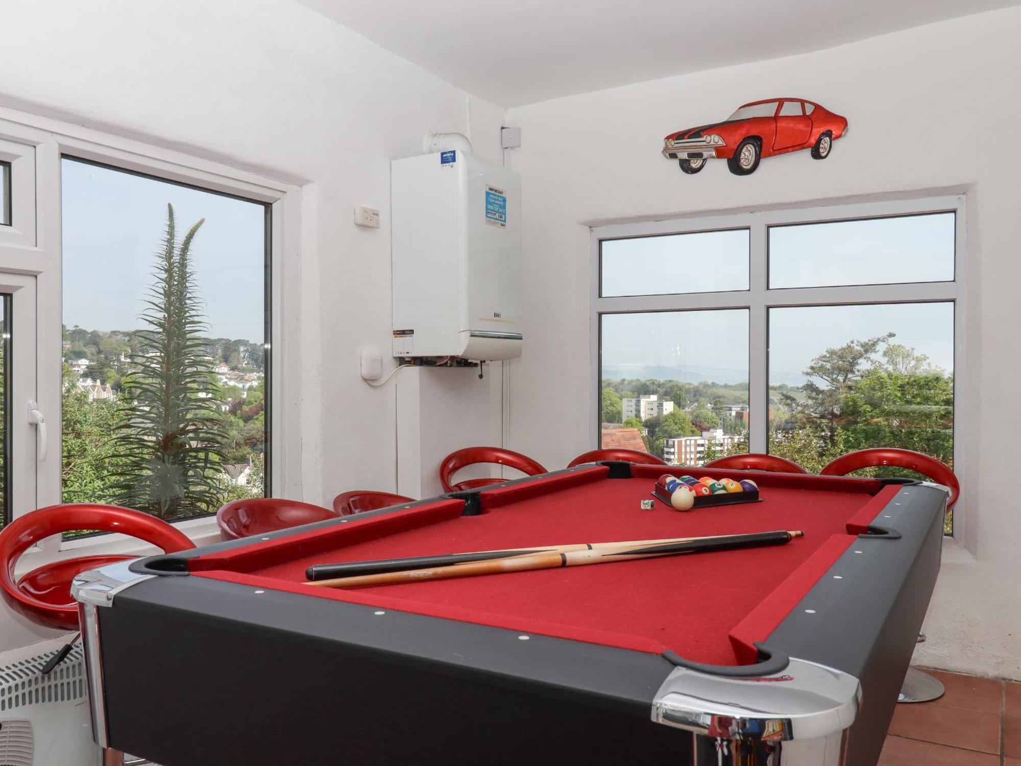 Flat 2 Channel View * Torquay
