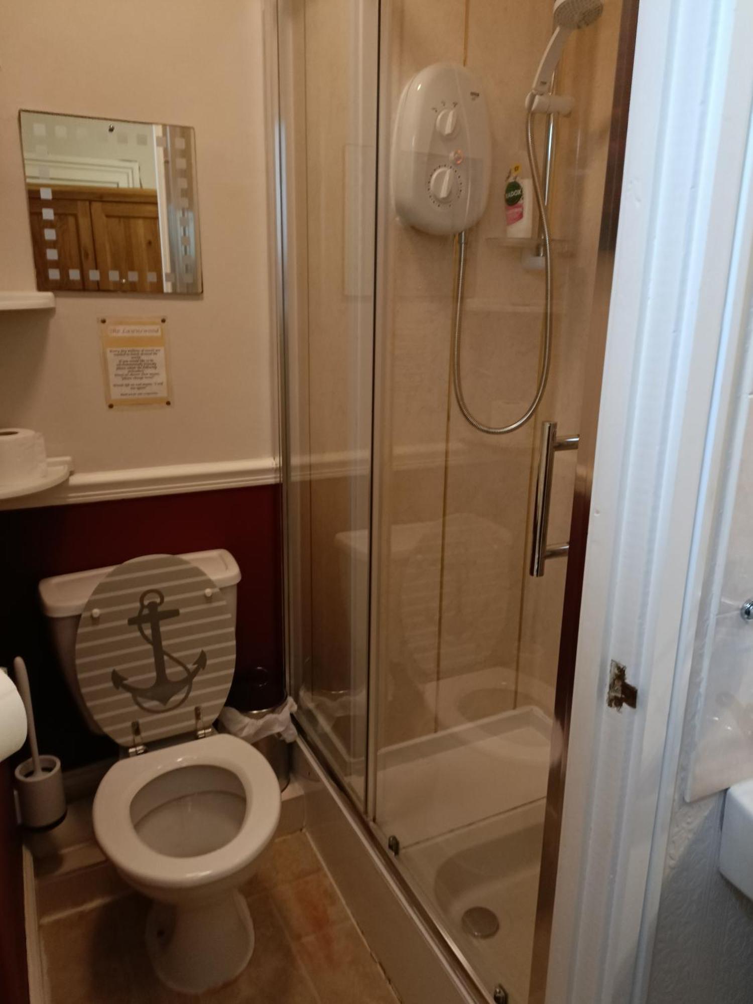 Guest house Lawnswood 4*