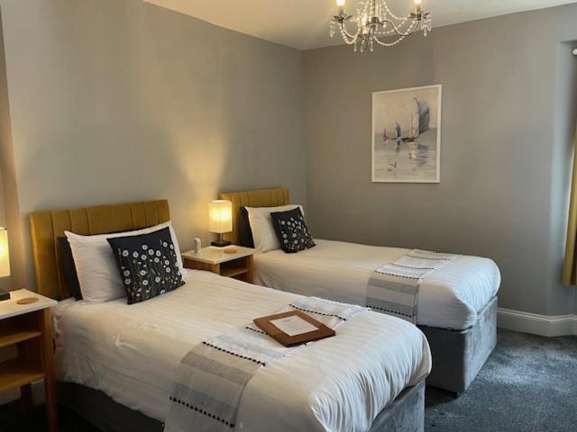 Seabreeze Guest house 4*
