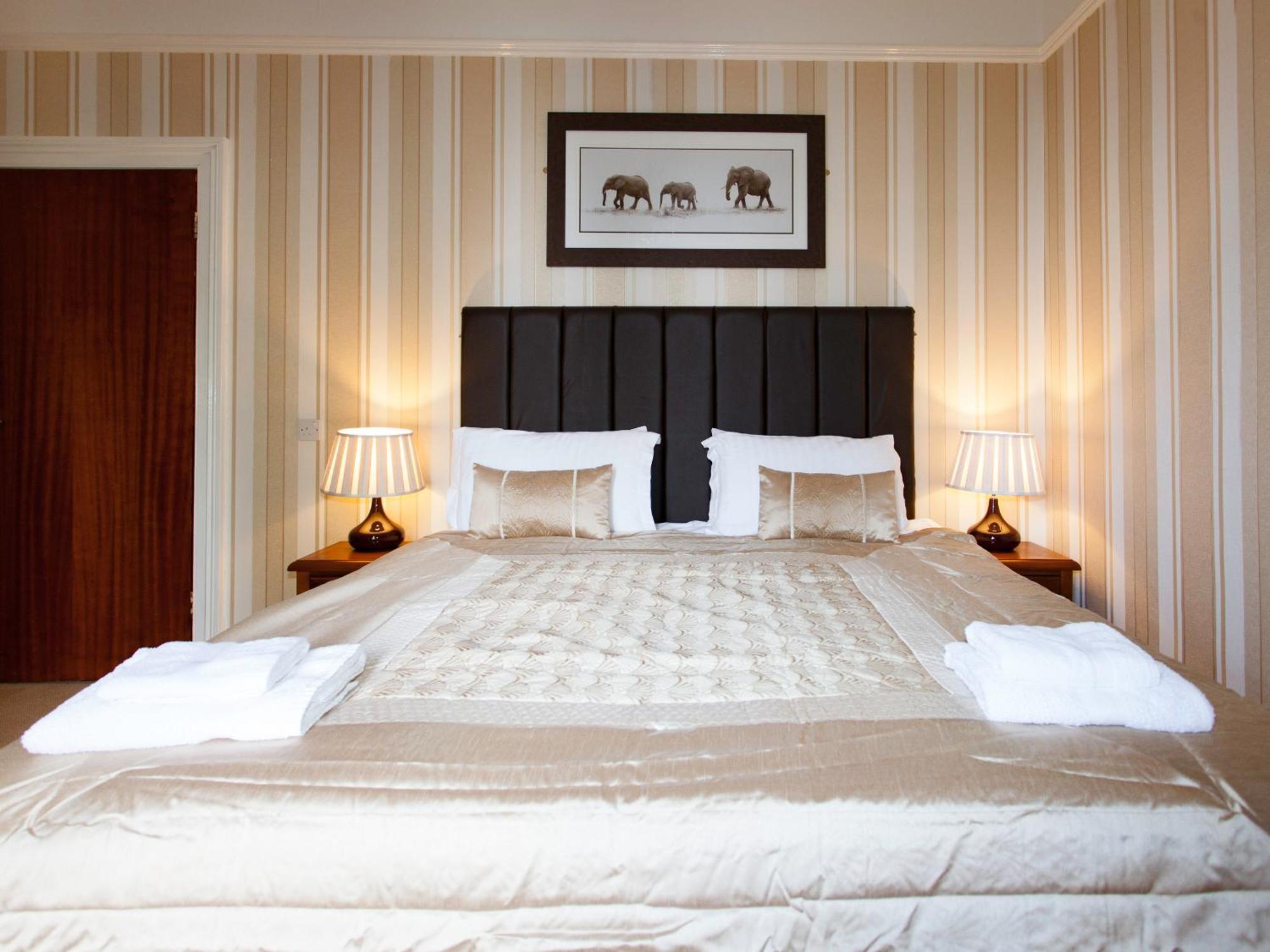 Elmington House- Adults Only 4*