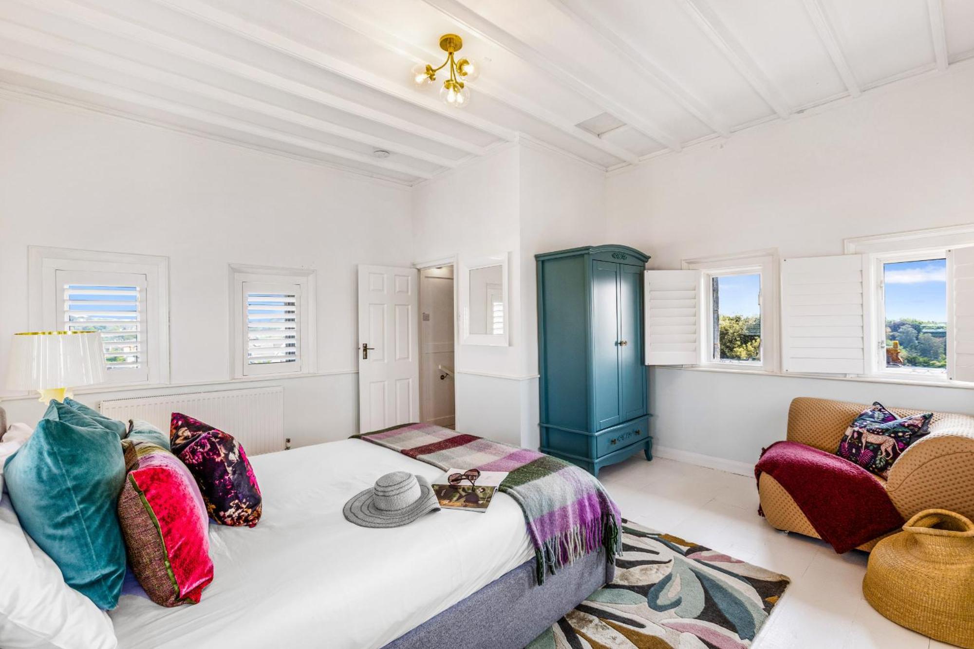 Vane Tower - Award Winning Designer Retreat With Panoramic Sea Views *