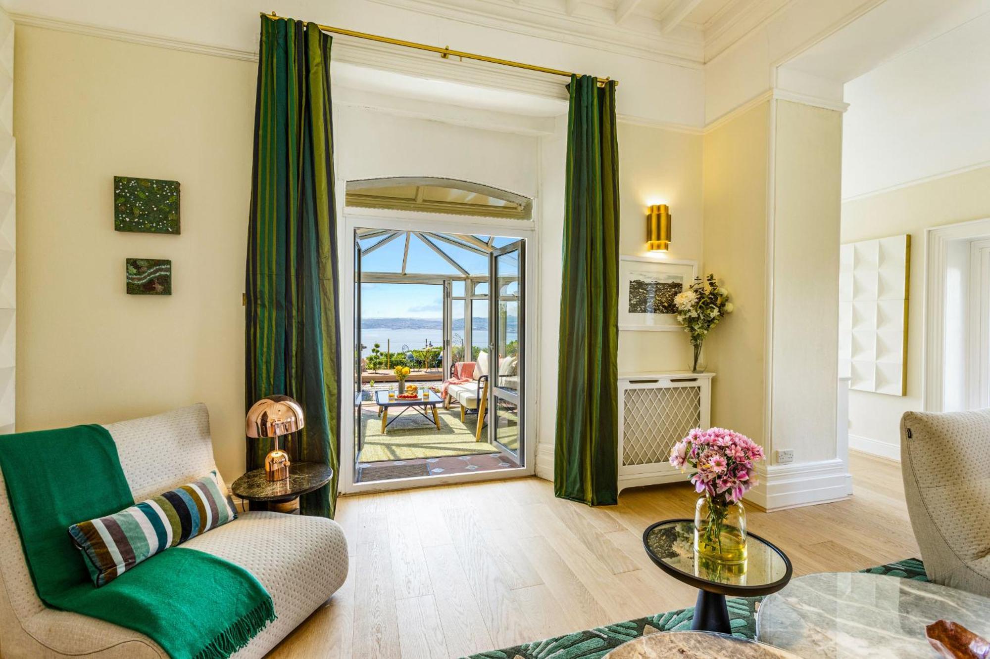 Holiday home Vane Tower - Award Winning Designer Retreat With Panoramic Sea Views Torquay
