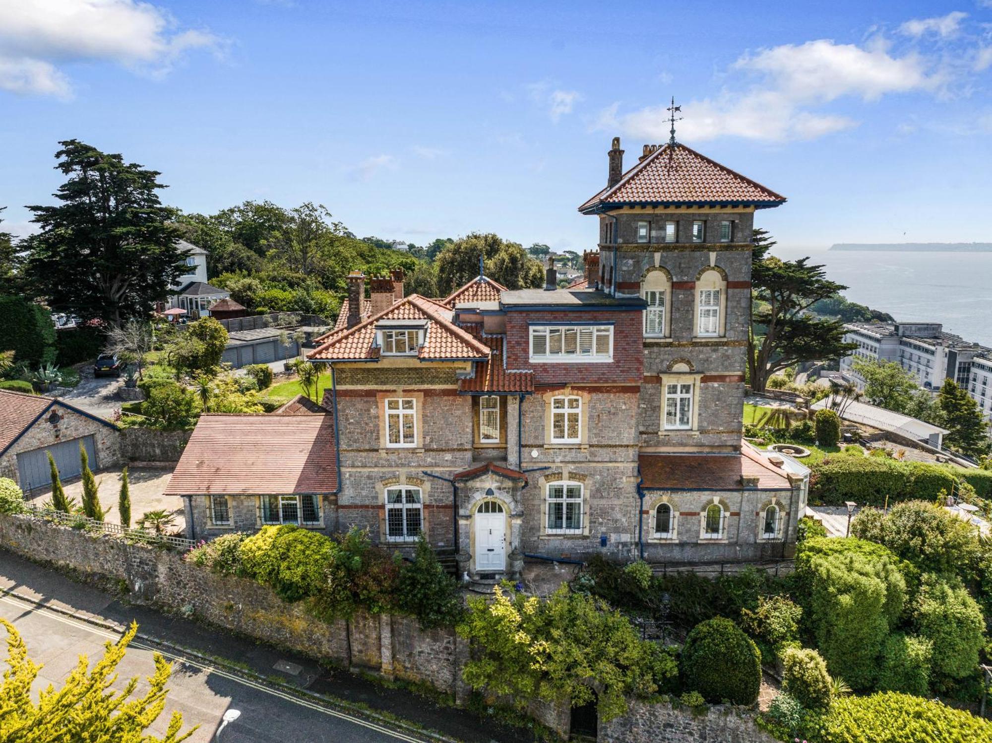 Vane Tower - Award Winning Designer Retreat With Panoramic Sea Views Holiday home *
