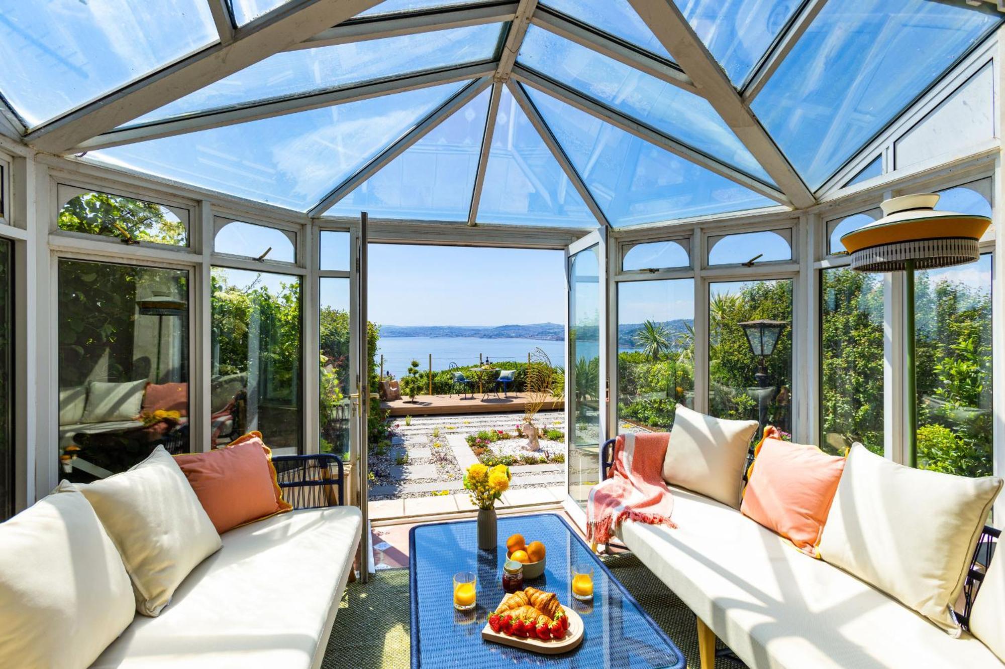 Holiday home Vane Tower - Award Winning Designer Retreat With Panoramic Sea Views Torquay