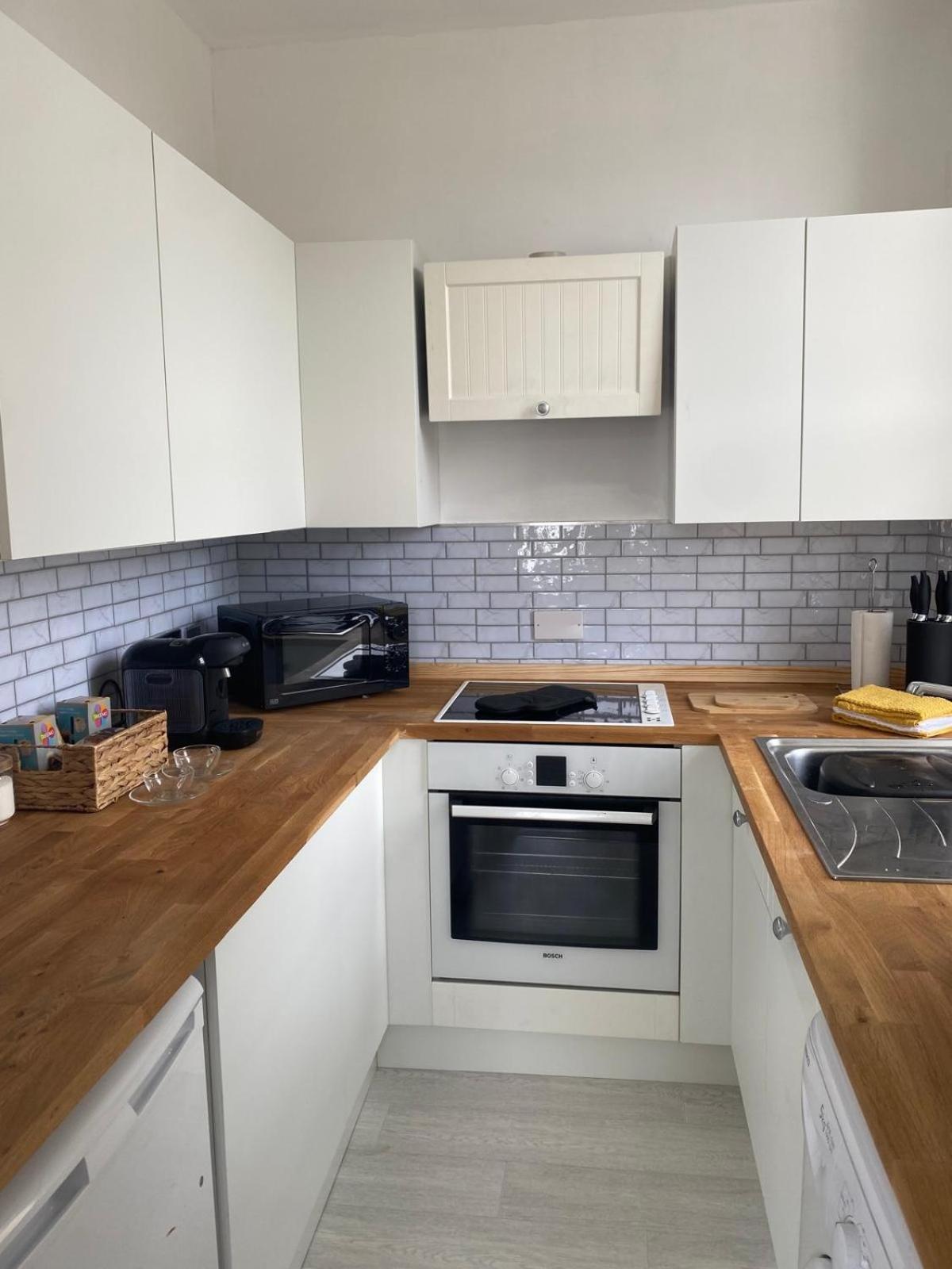 Apartment Montrose - Stylish With Free Parking *