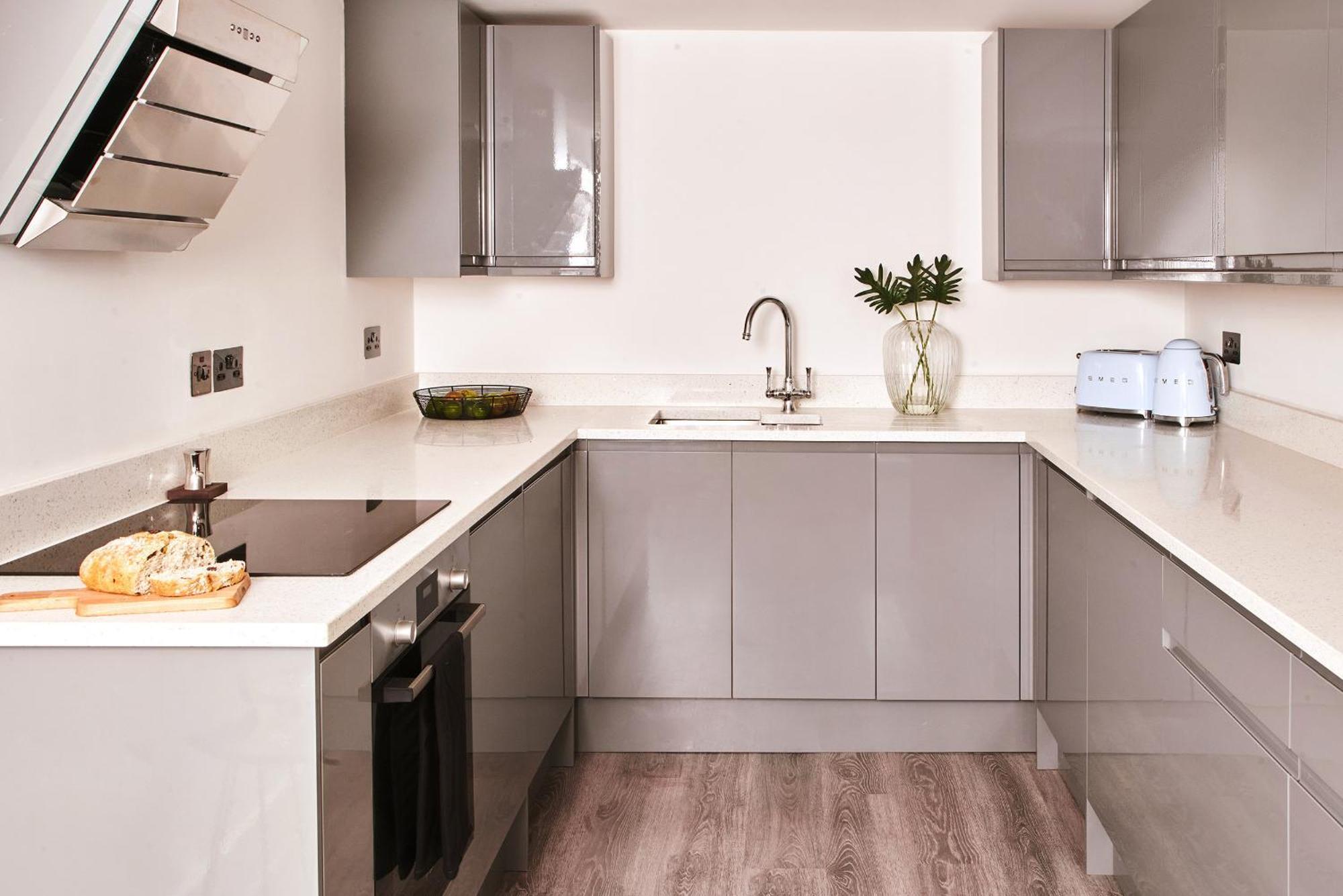 The Moorings - Stylish Duplex On Harbourside