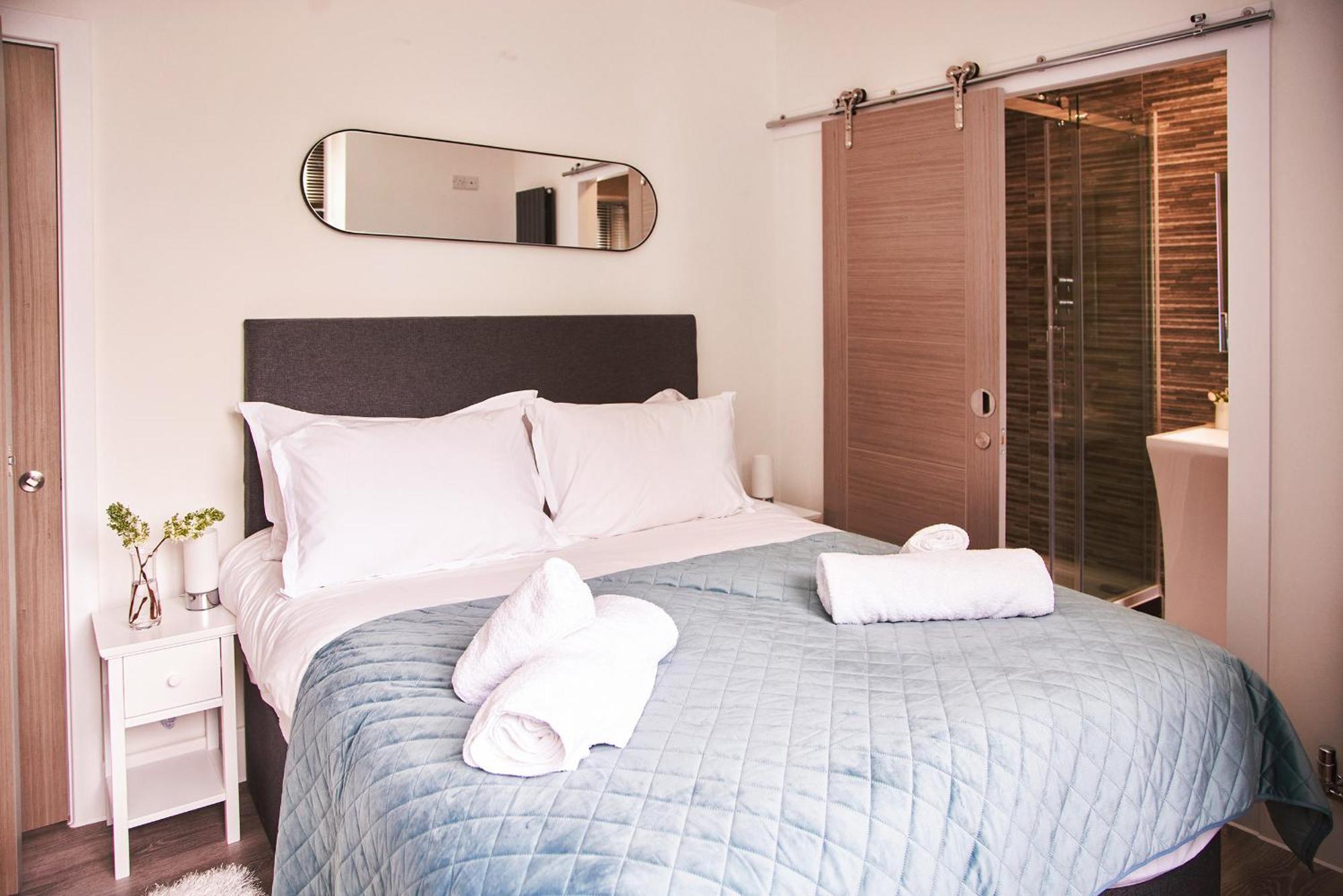 Harbour Breeze - On Torquay's Iconic Marina With Hot Tub