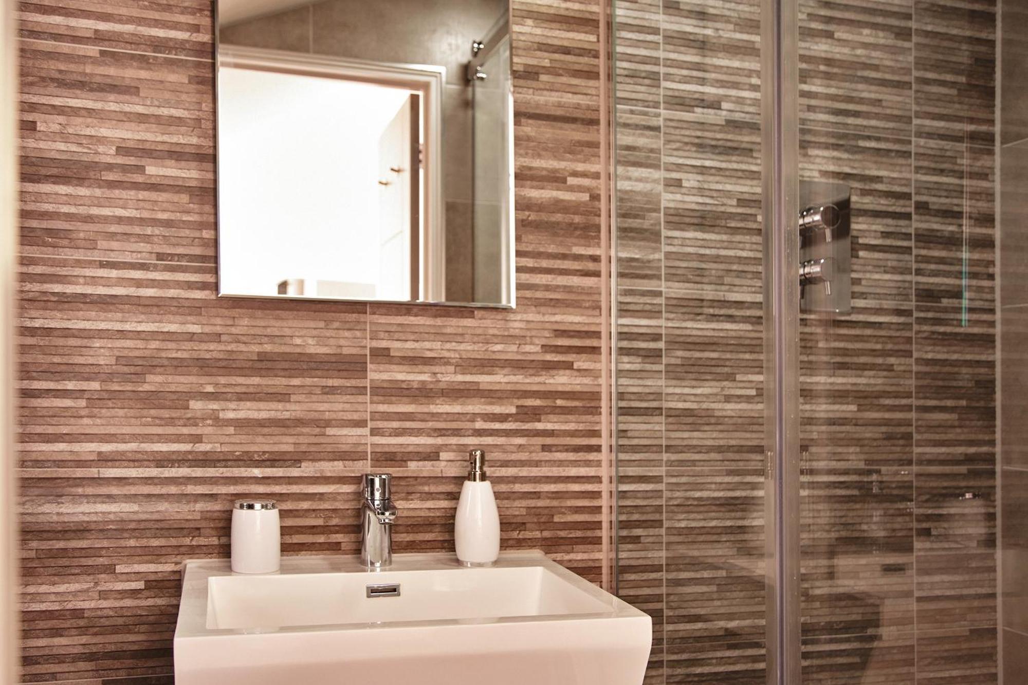 Apartment The Moorings - Stylish Duplex On Harbourside