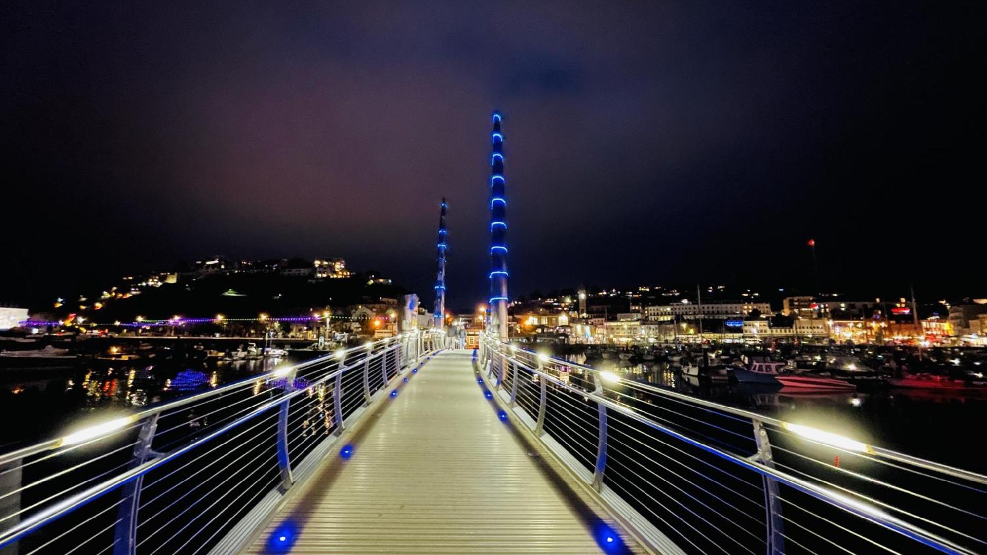 Harbour Breeze - On Torquay's Iconic Marina With Hot Tub