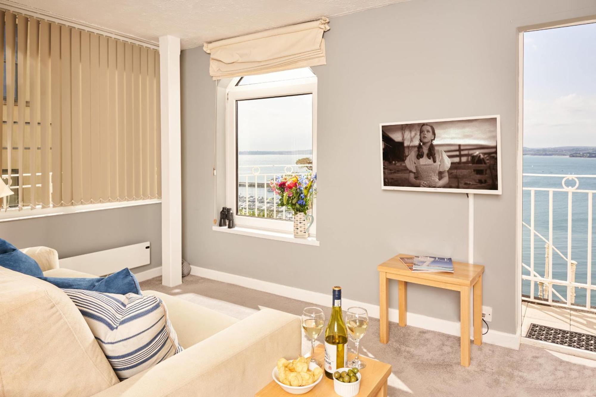 Bayfort Sea - Comfortable Couples Retreat With Stunning Coastal Views Torquay