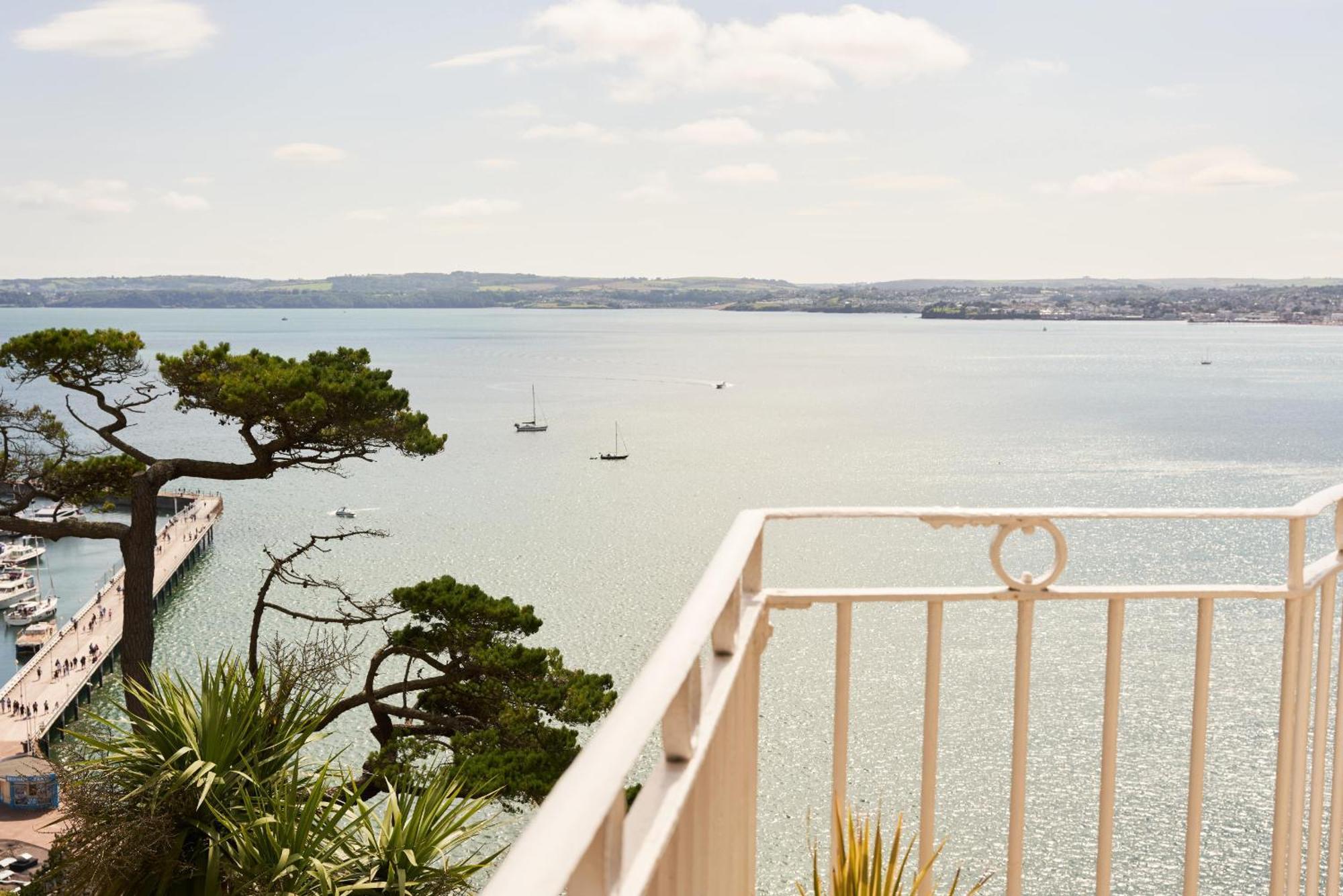 Bayfort Sea - Comfortable Couples Retreat With Stunning Coastal Views *