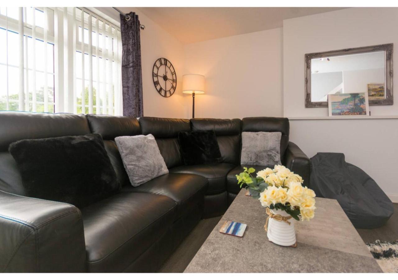 Hollywater Cheerful 3 Bedroom In Close With Pizza Oven * Torquay