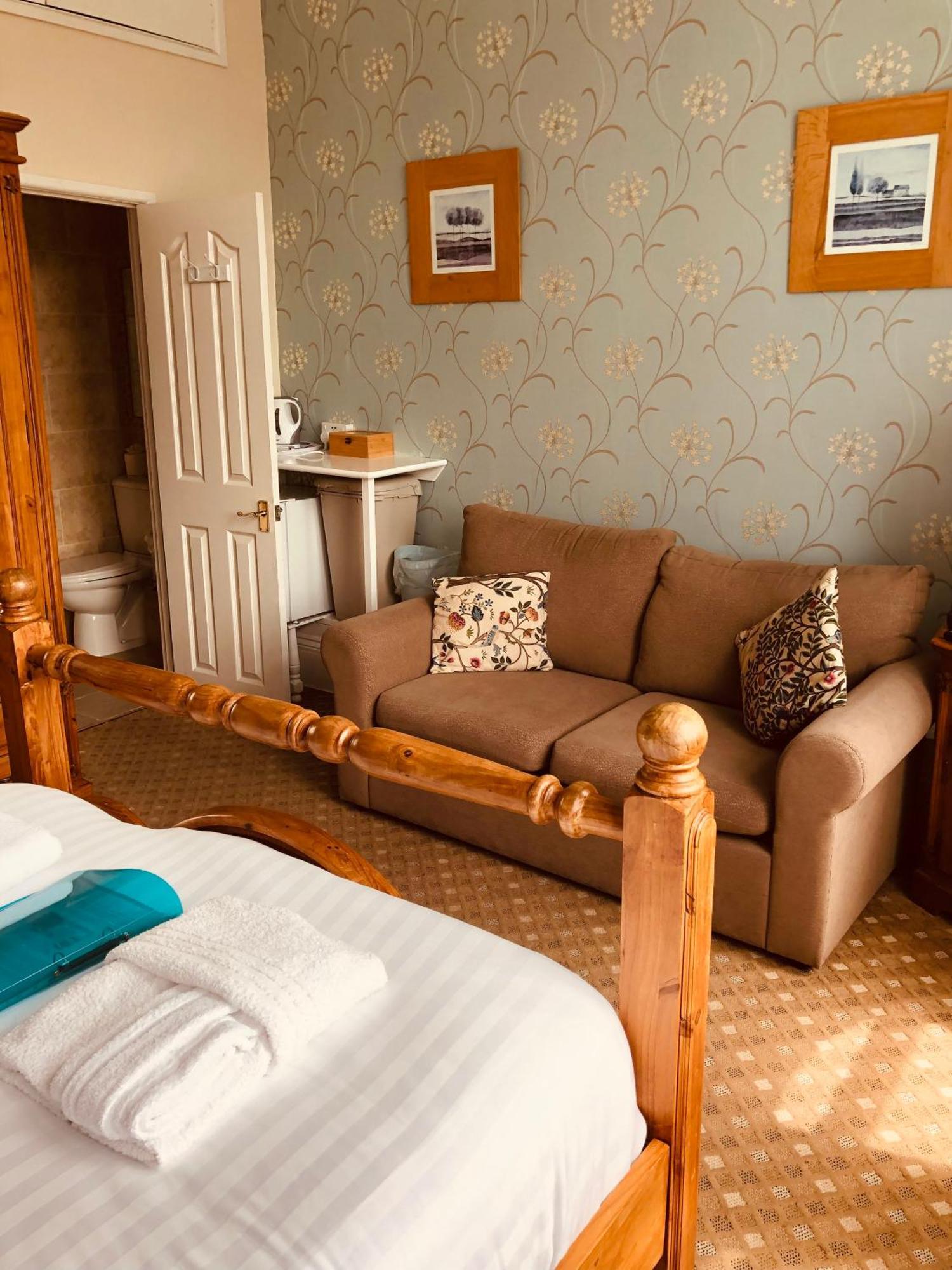 The Purple Tree Hotel 4*