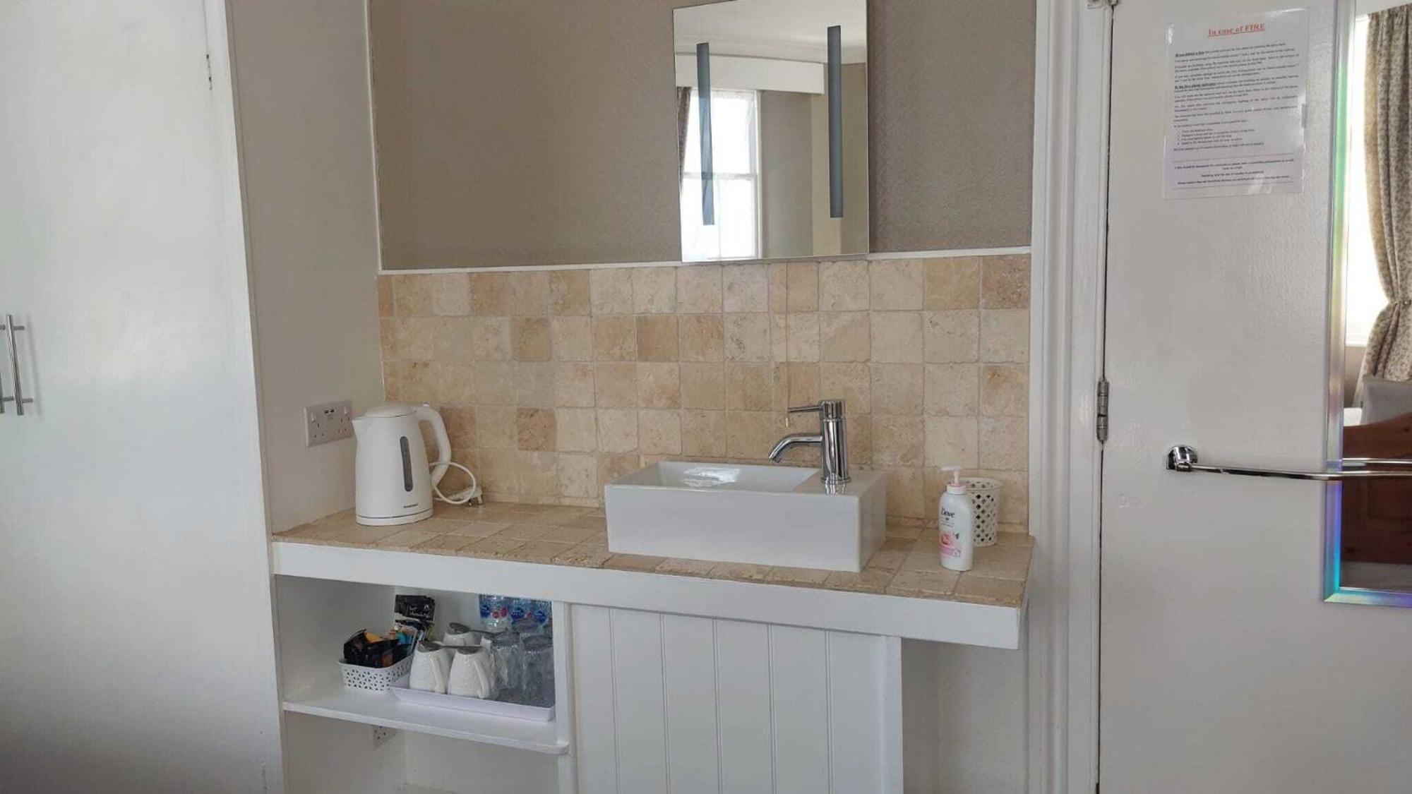 Guest house Ashleigh House 4*