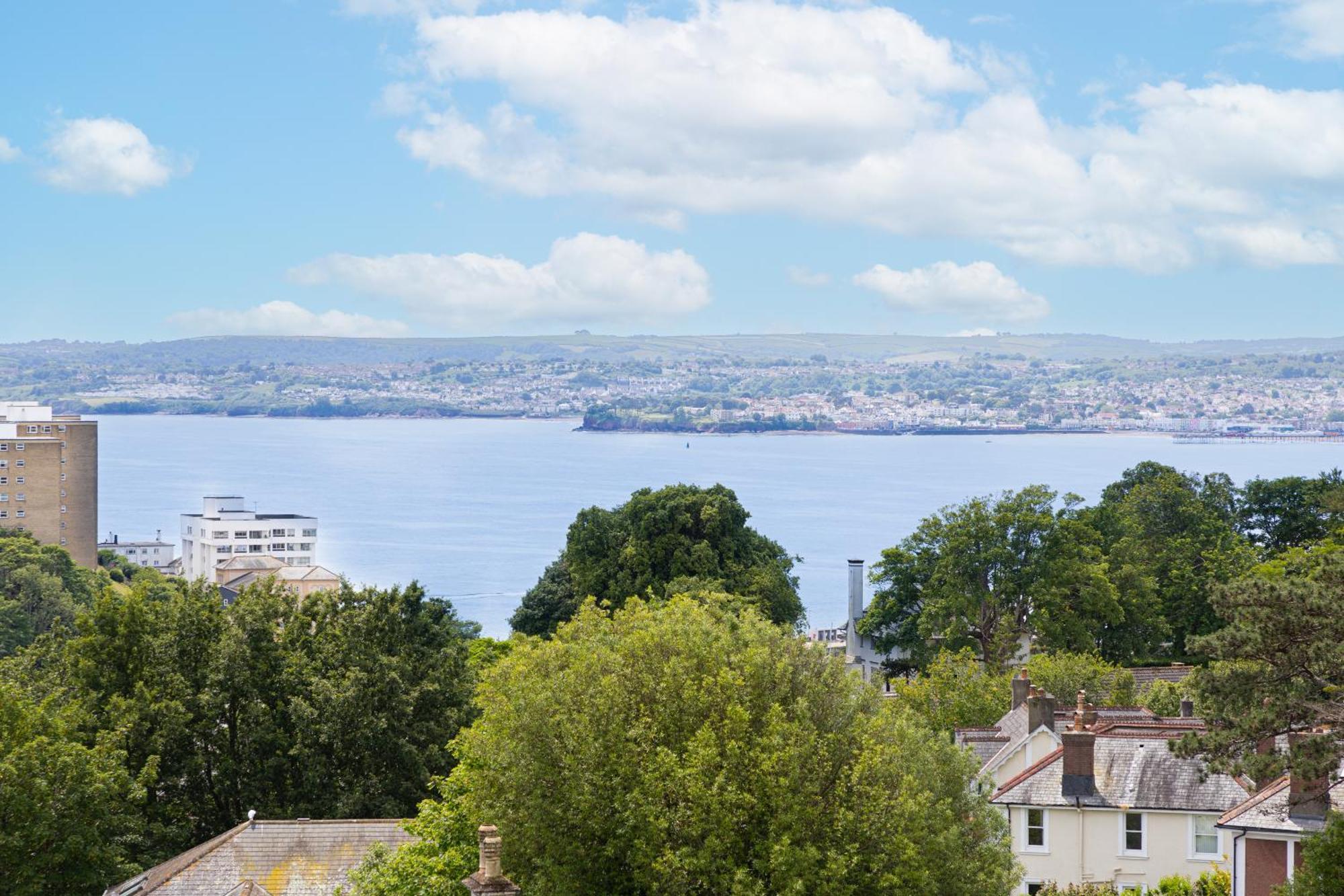 Vomero Torquay
