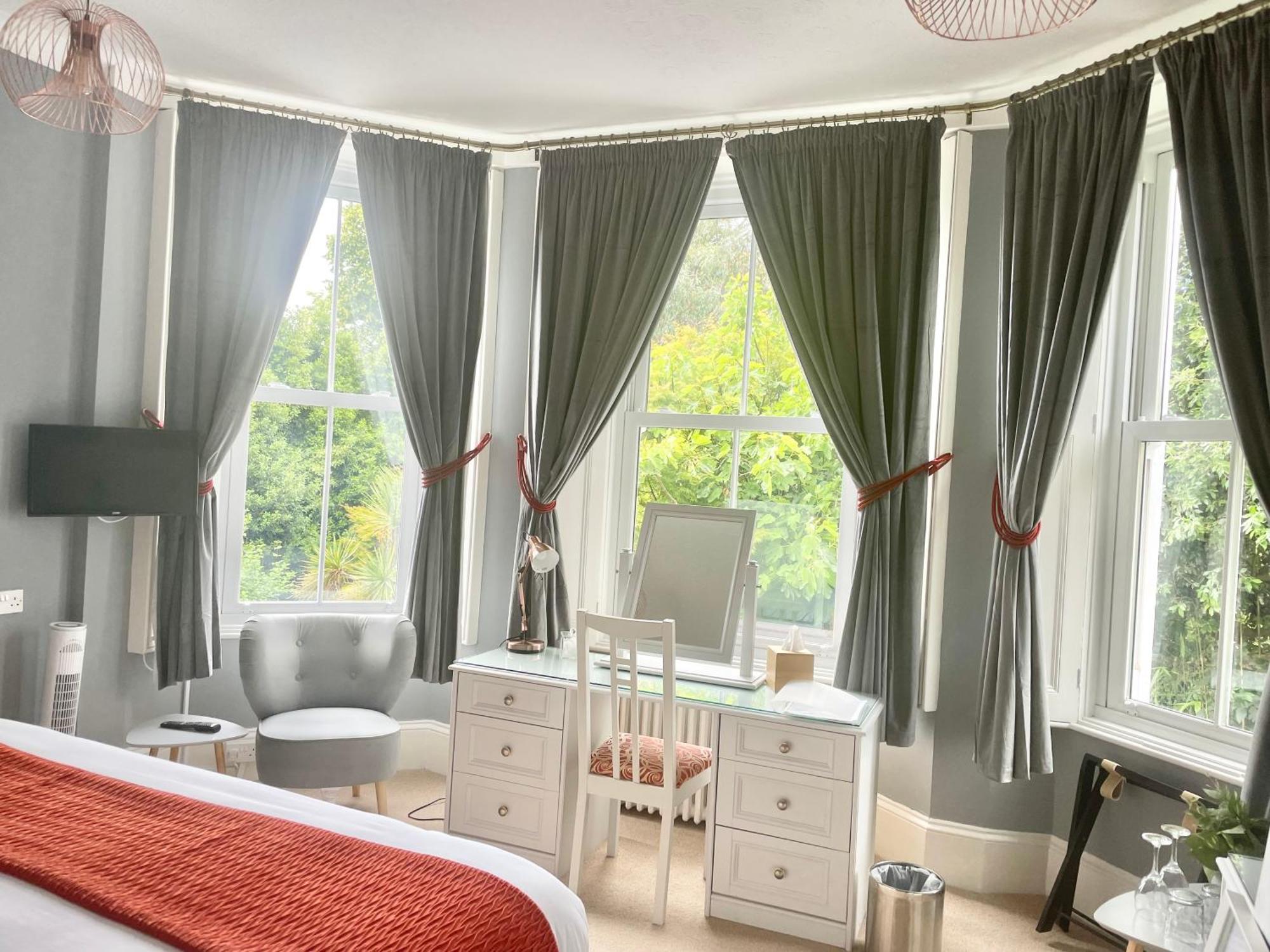 Bed & Breakfast Carlton Court 5*