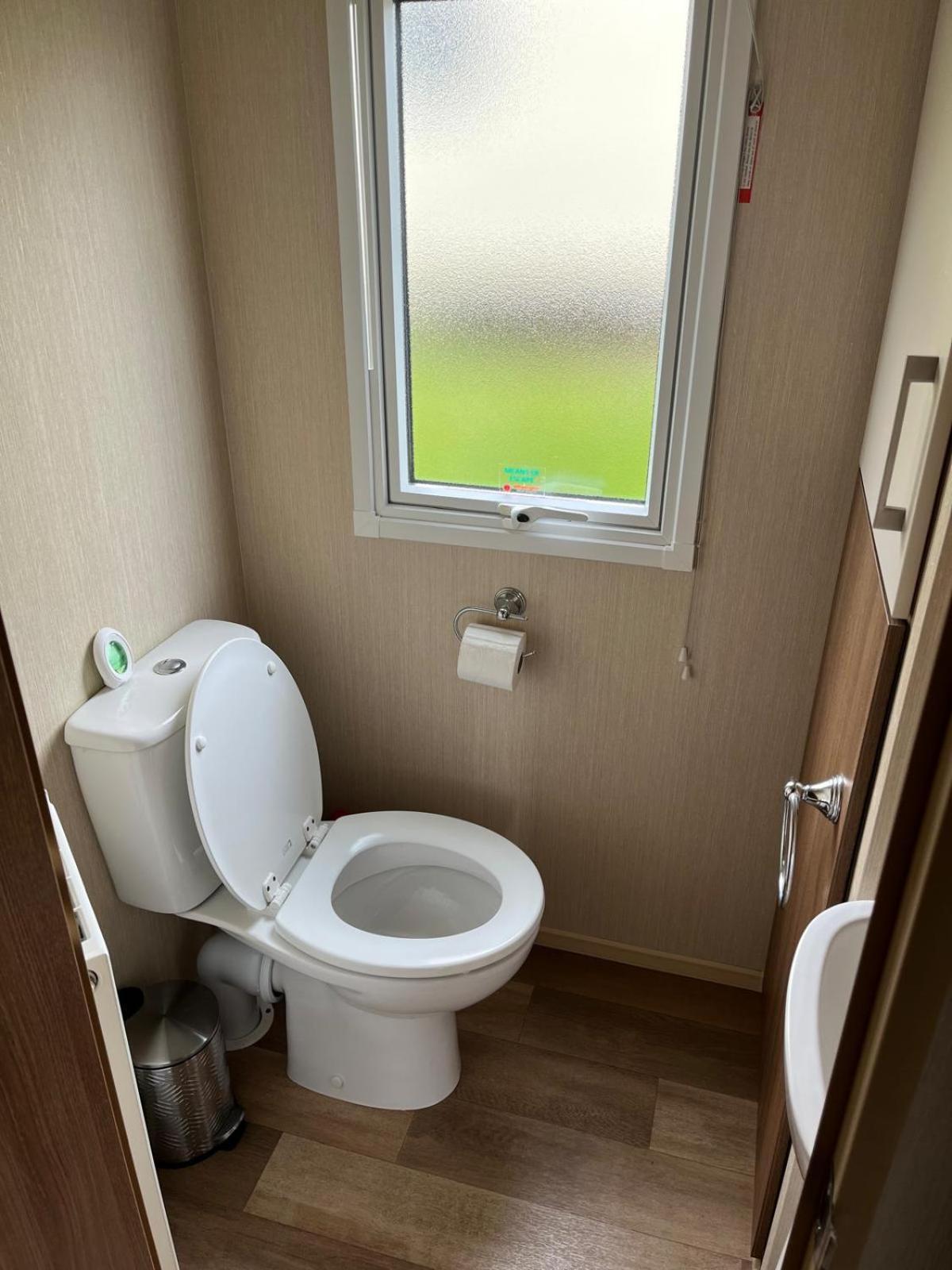Campsite Lovely 3 Bedroom Caravan To Rent At Hoburne Devon Bay