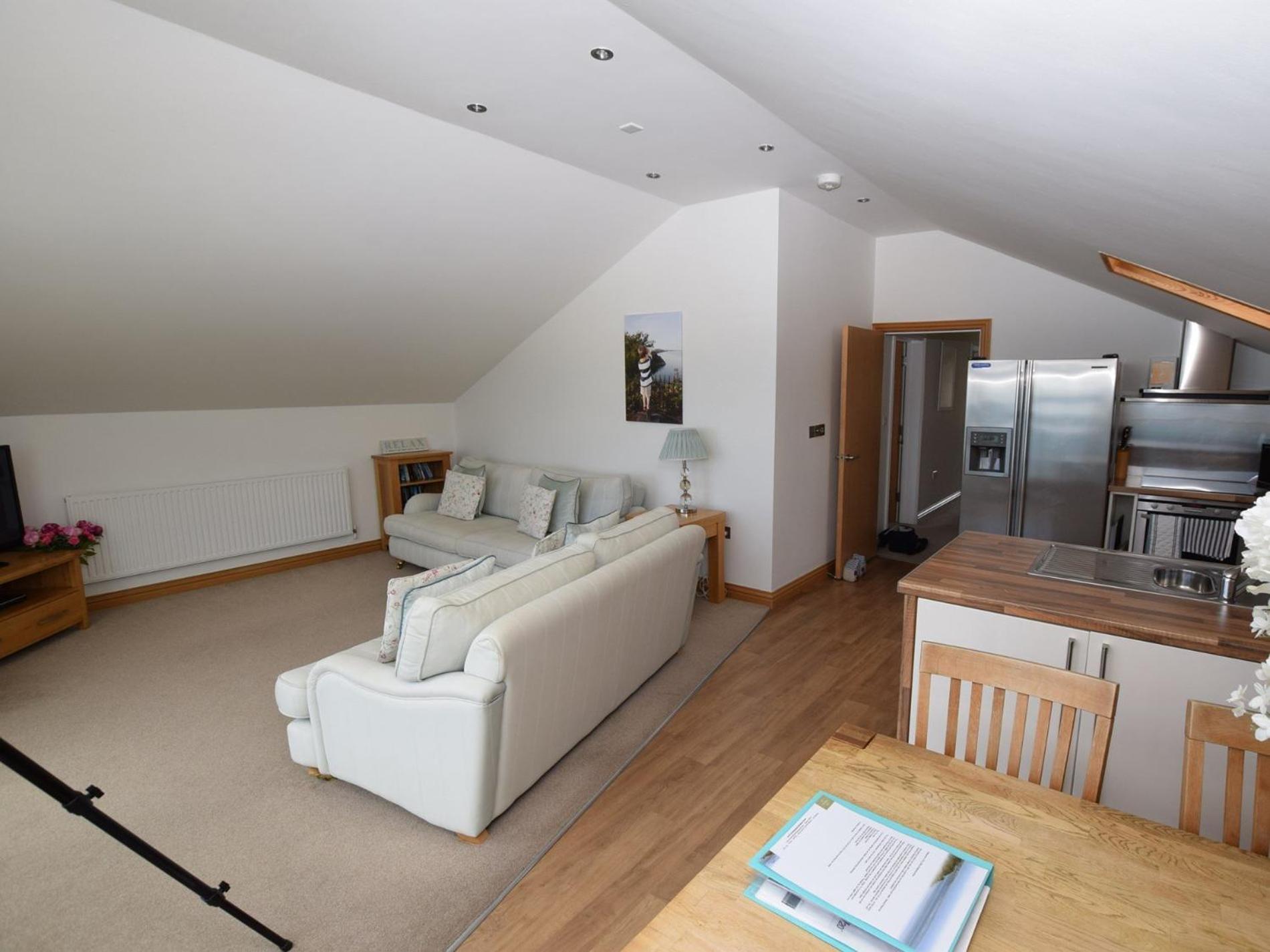 2 Bed In 51143 Holiday home