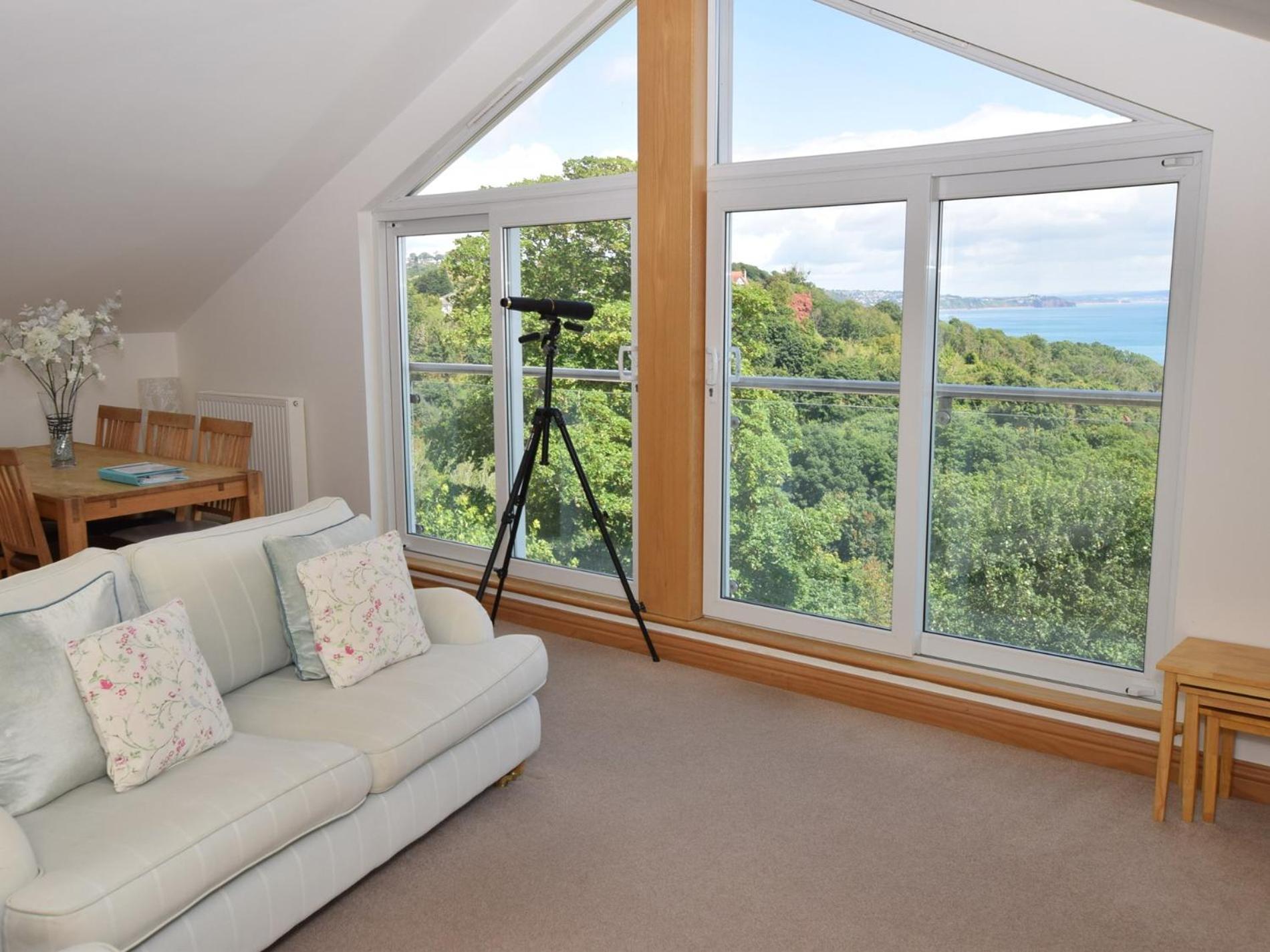 2 Bed In 51143 Holiday home
