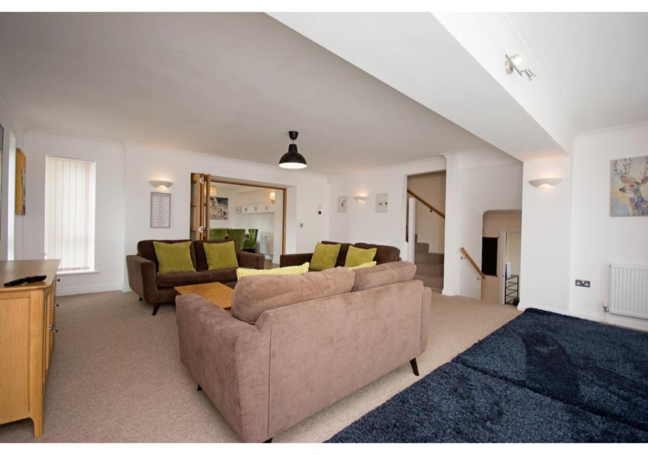Warwick Views - Family Hot Tub Lovely Views With Ample Parking * Torquay