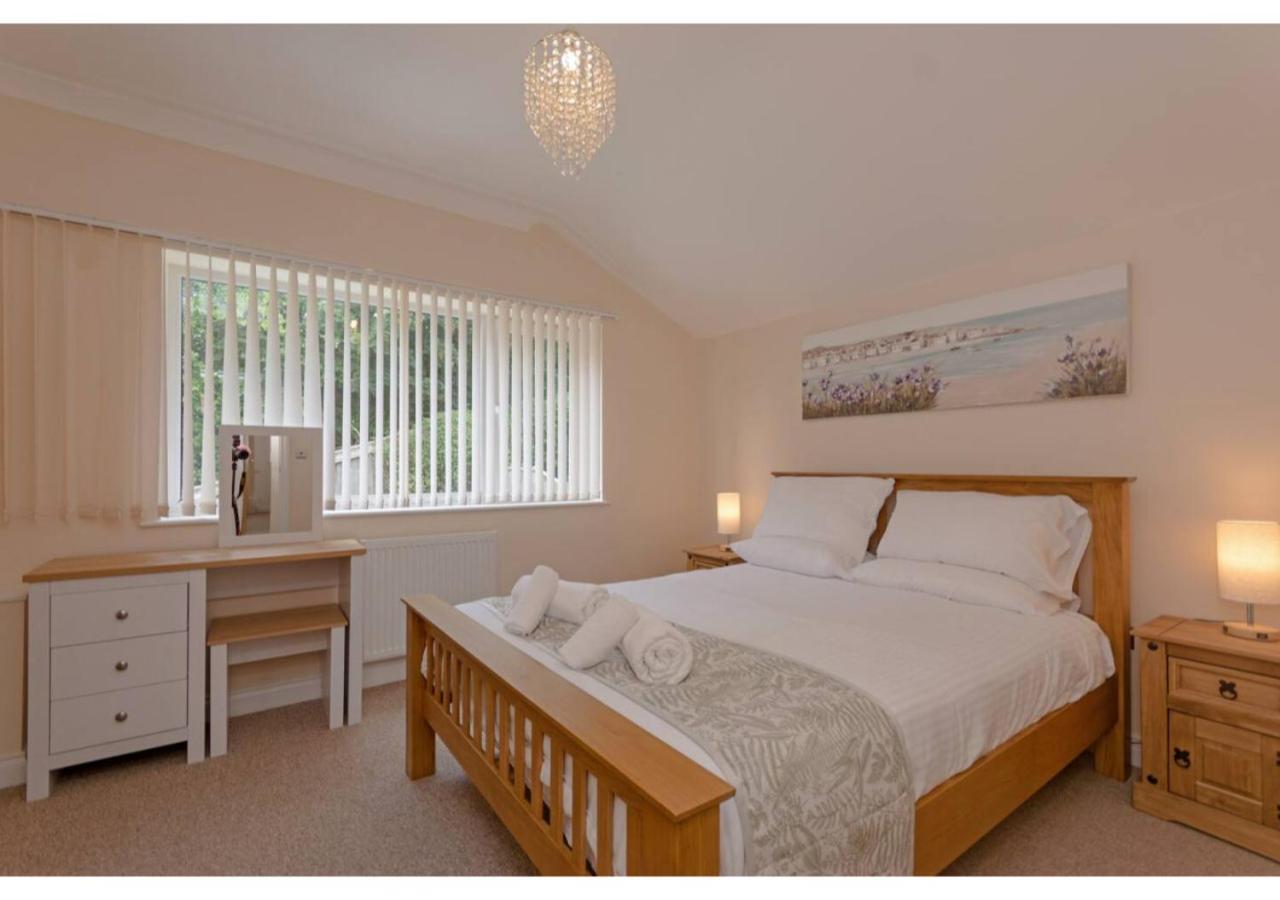 Warwick Views - Family Hot Tub Lovely Views With Ample Parking Holiday home Torquay