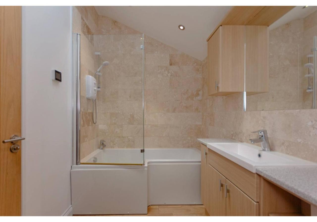 Holiday home Warwick Views - Family Hot Tub Lovely Views With Ample Parking