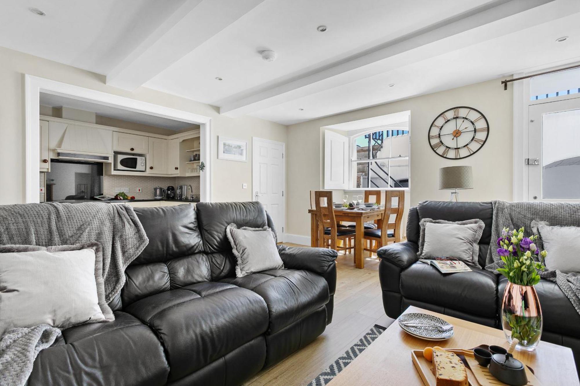 Sovereign House - Close To Harbour With Parking * Torquay
