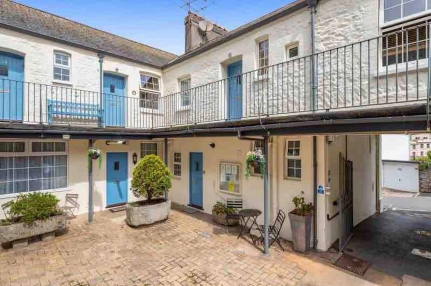 Centrally Located, Beautifully Presented