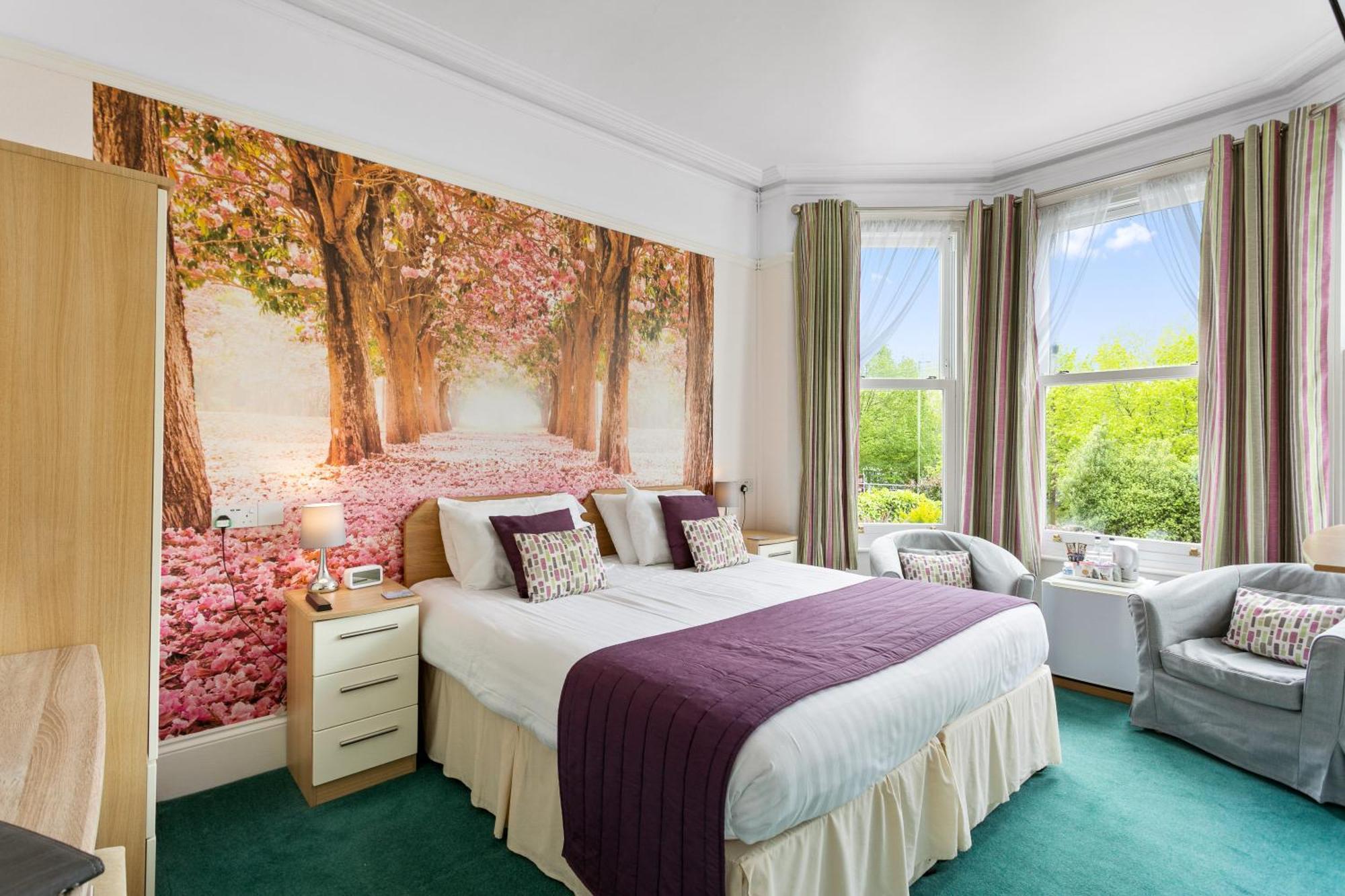 Mount Edgcombe Guest house 4*
