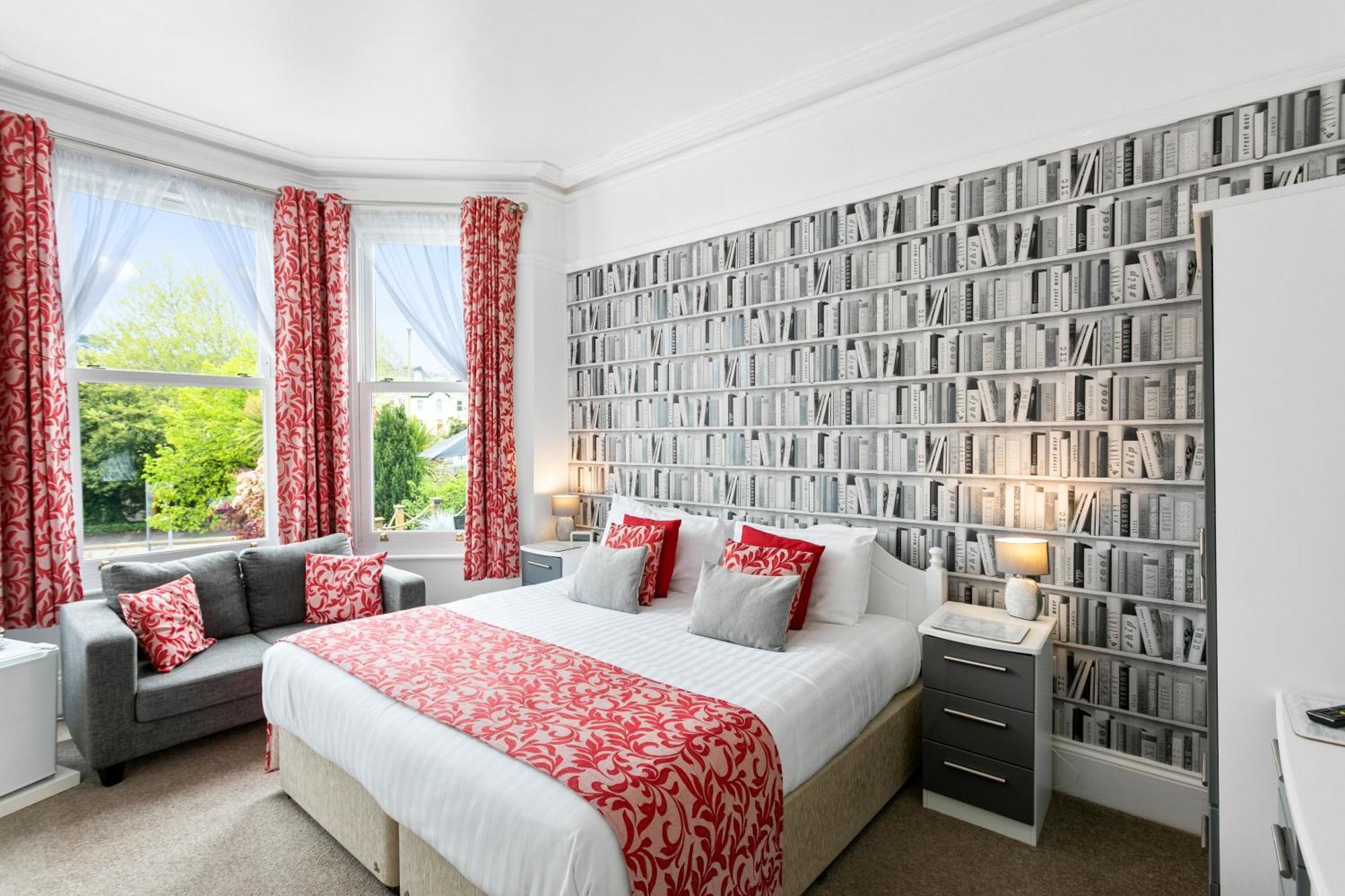 Mount Edgcombe Guest house 4*