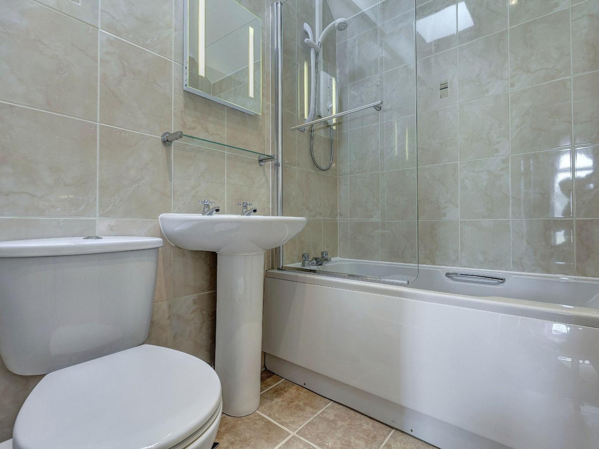 6 Torwood Gables * Torquay