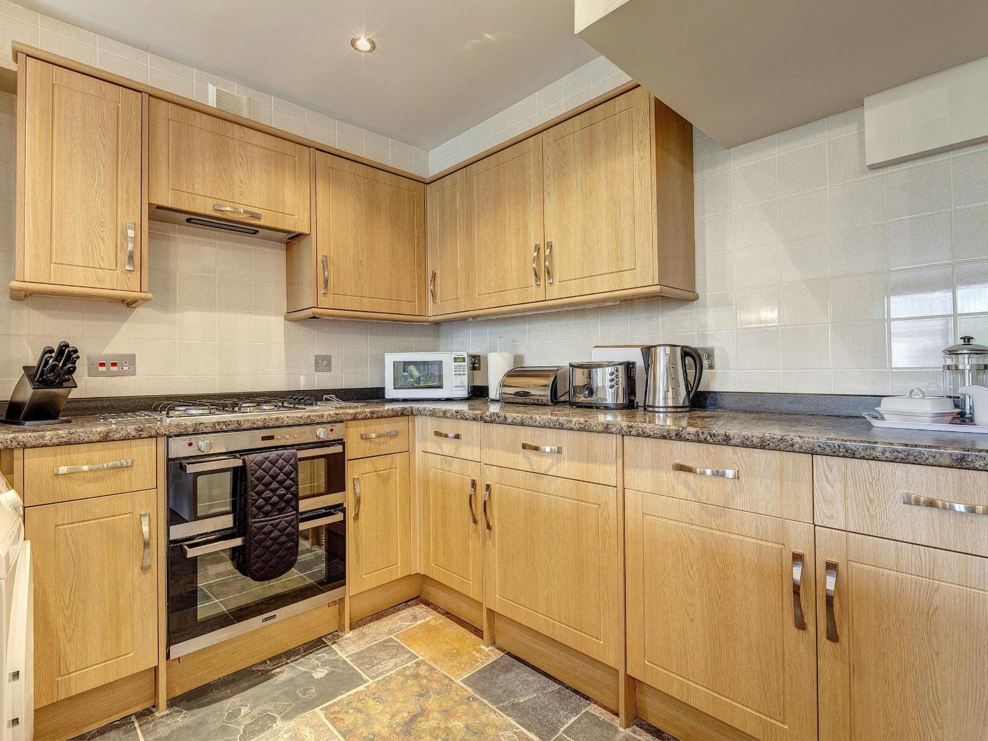 6 Torwood Gables * Torquay